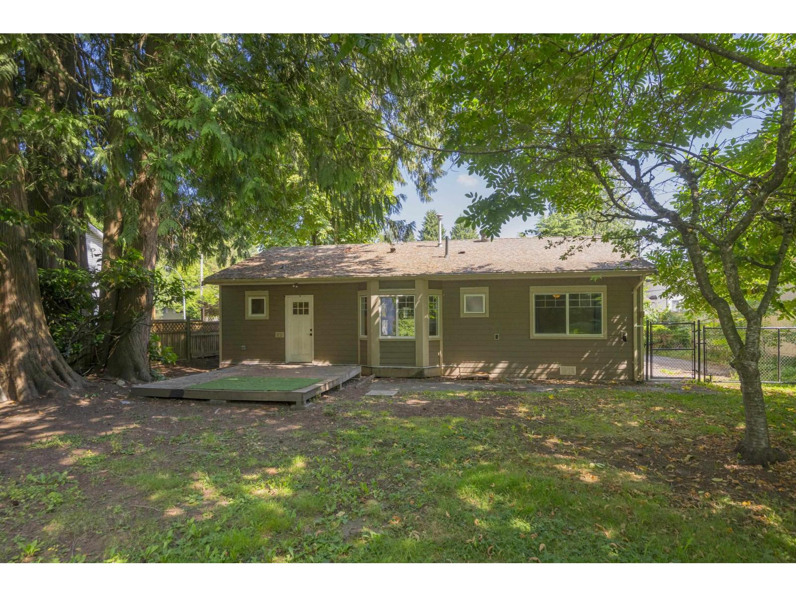 14266 Melrose Drive Property Photo 6
