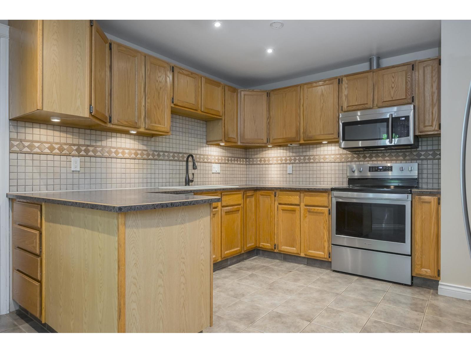 14266 Melrose Drive Property Photo 12