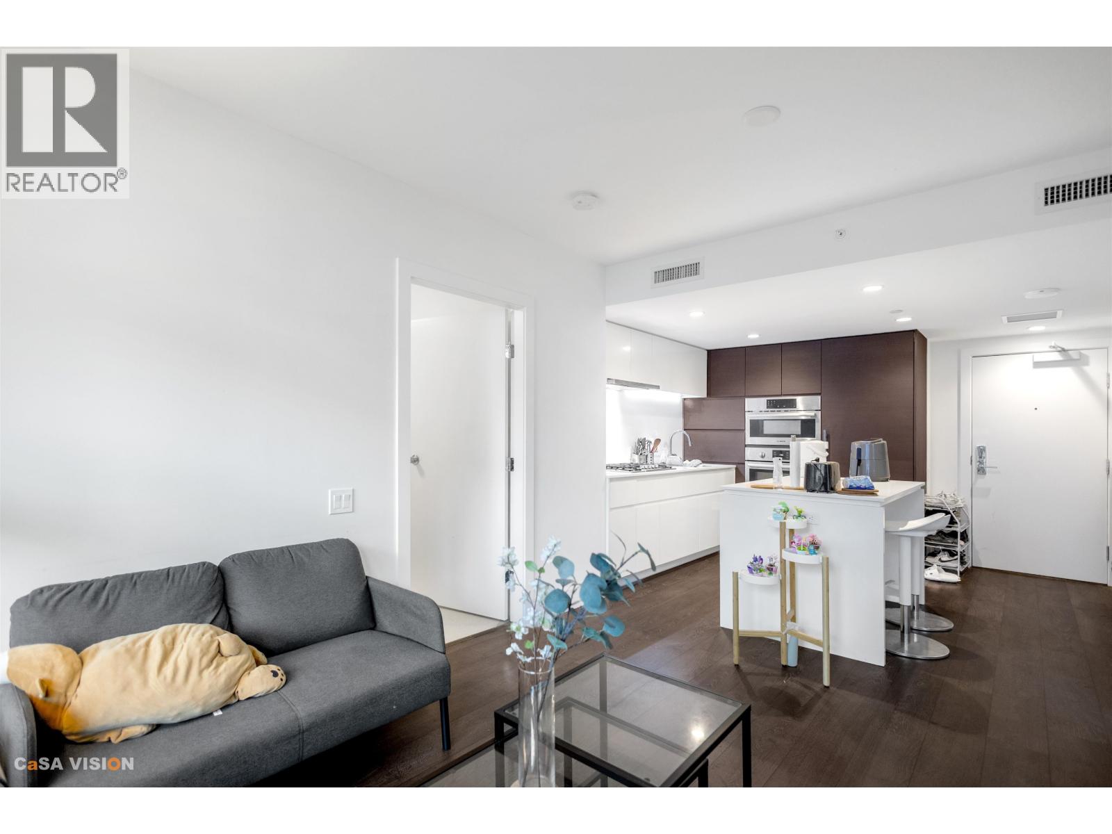 417 5508 Hollybridge Way Property Photo 4