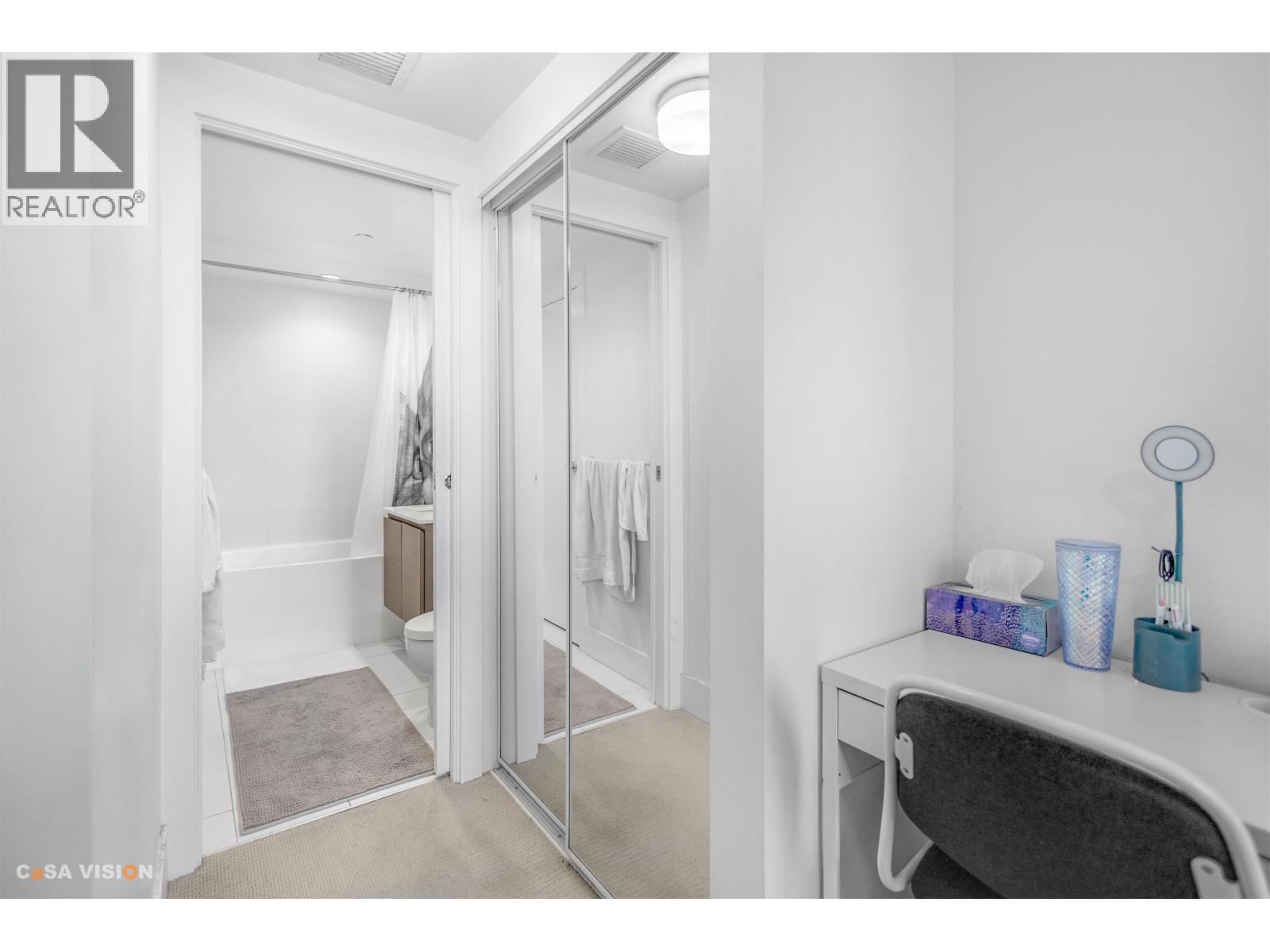 417 5508 Hollybridge Way Property Photo 12