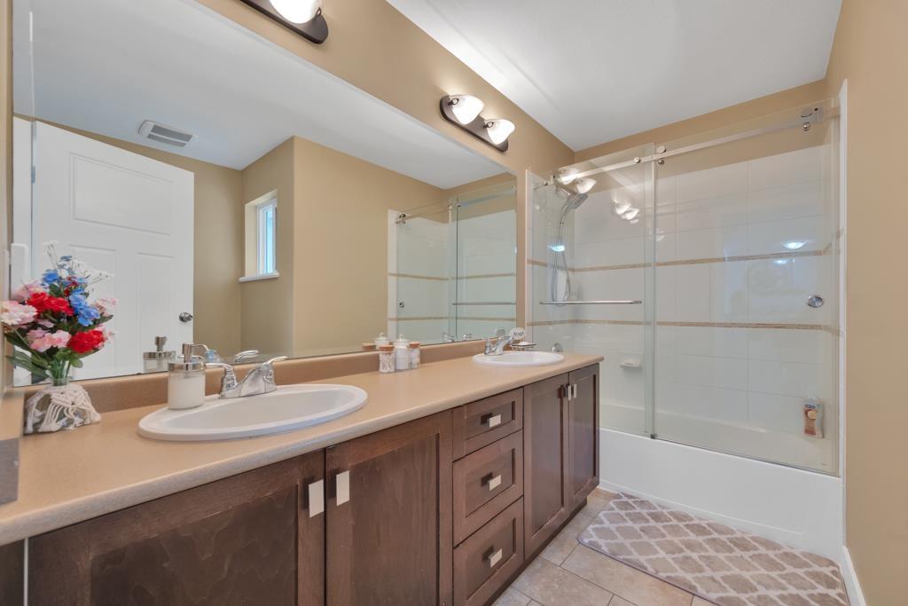 2057 Merlot Boulevard Property Photo 34