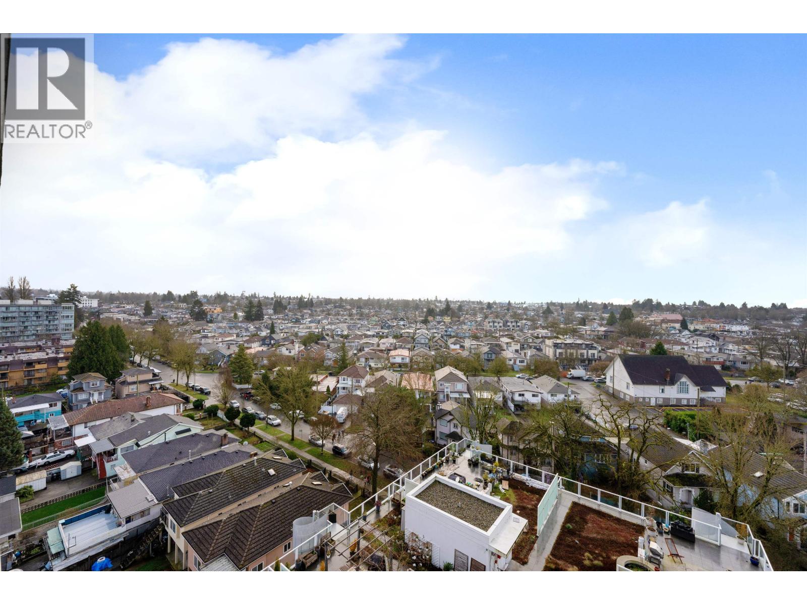 1210 2220 Kingsway Property Photo 24