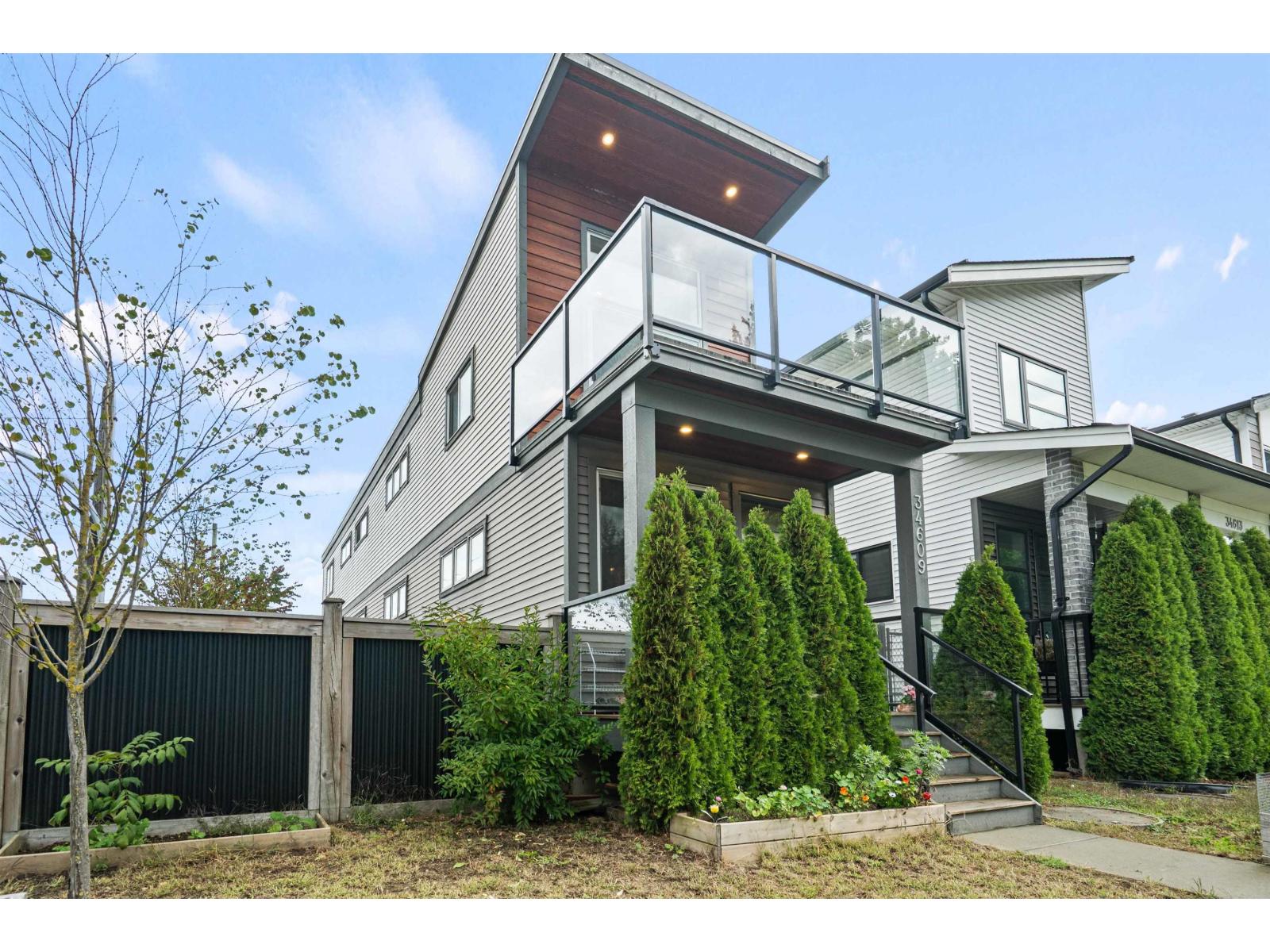 34609 2 Avenue Property Photo 1