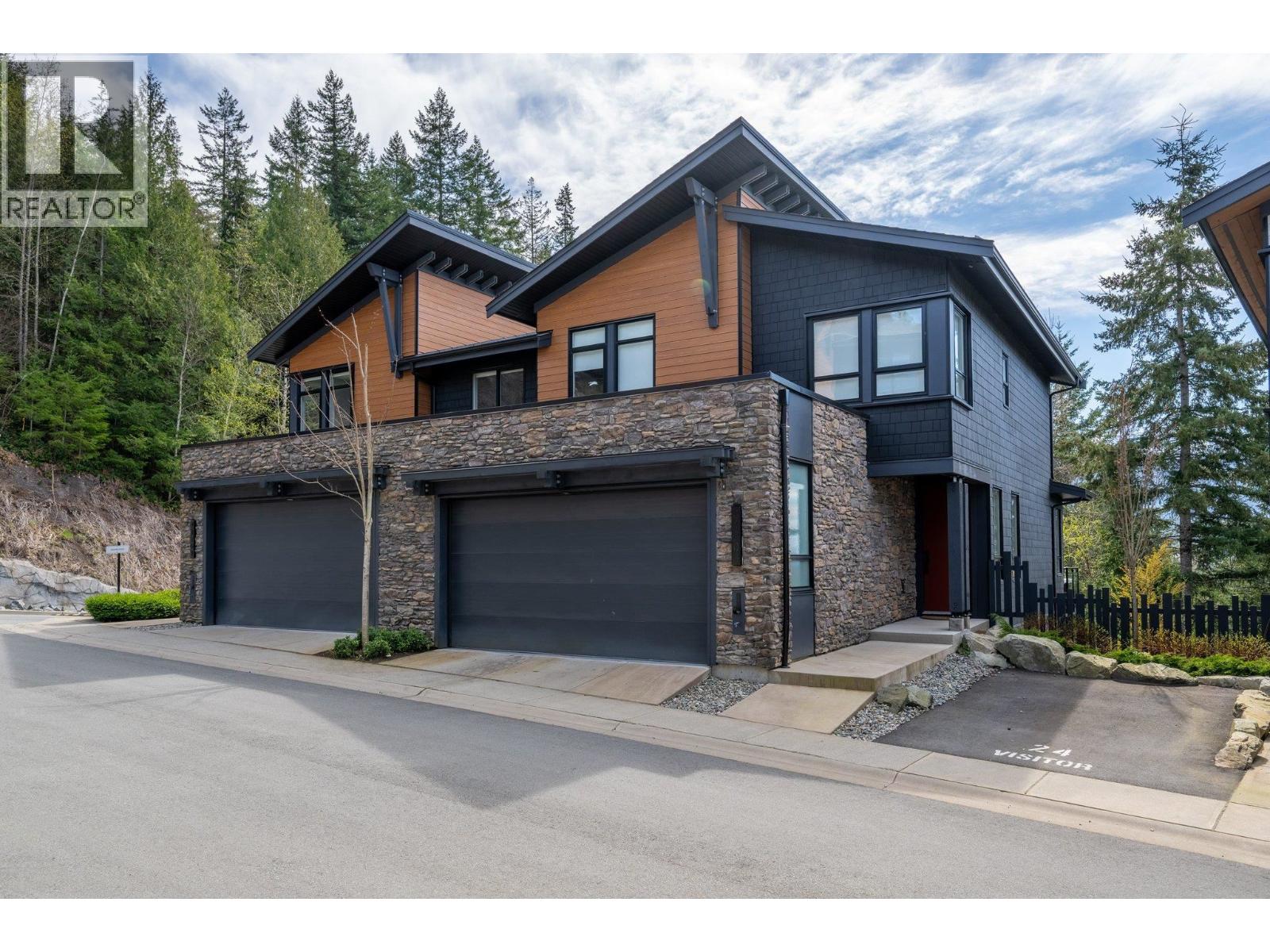 41203 Highline Place Property Photo 1
