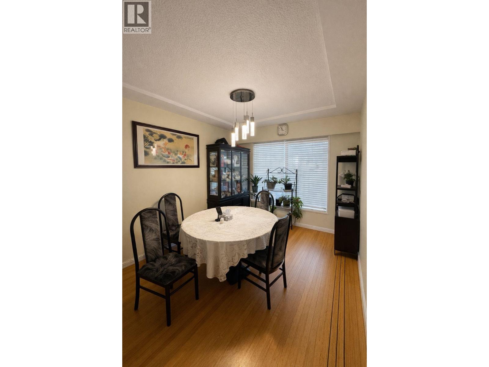 4720 Pandora Street Property Photo 5