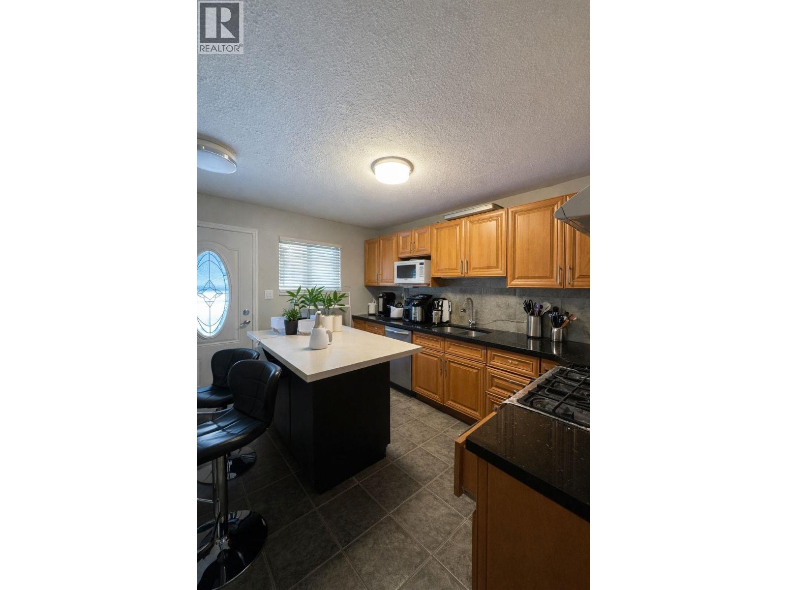 4720 Pandora Street Property Photo 9