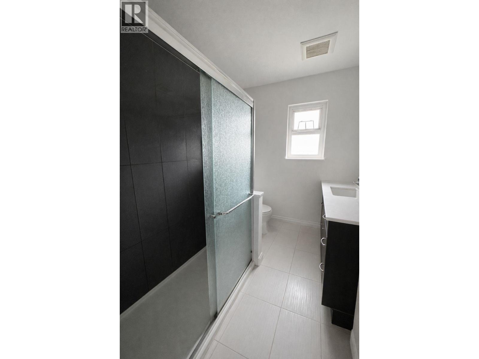 4720 Pandora Street Property Photo 15