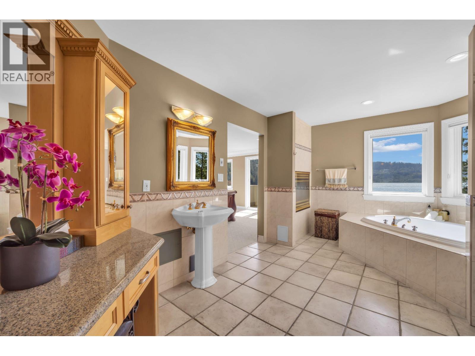 242 Turtlehead Road Property Photo 30