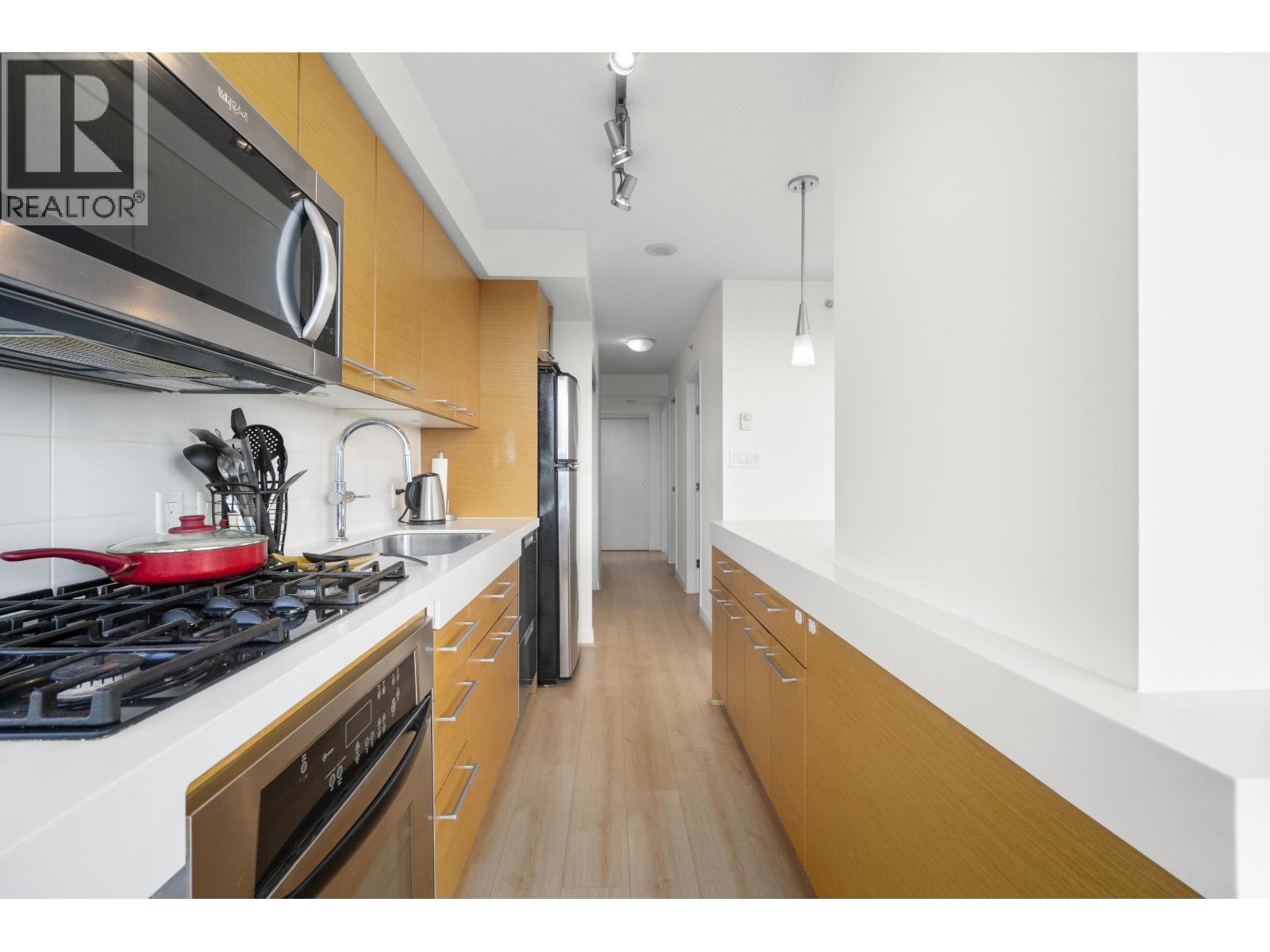709 2770 Sophia Street Property Photo 15