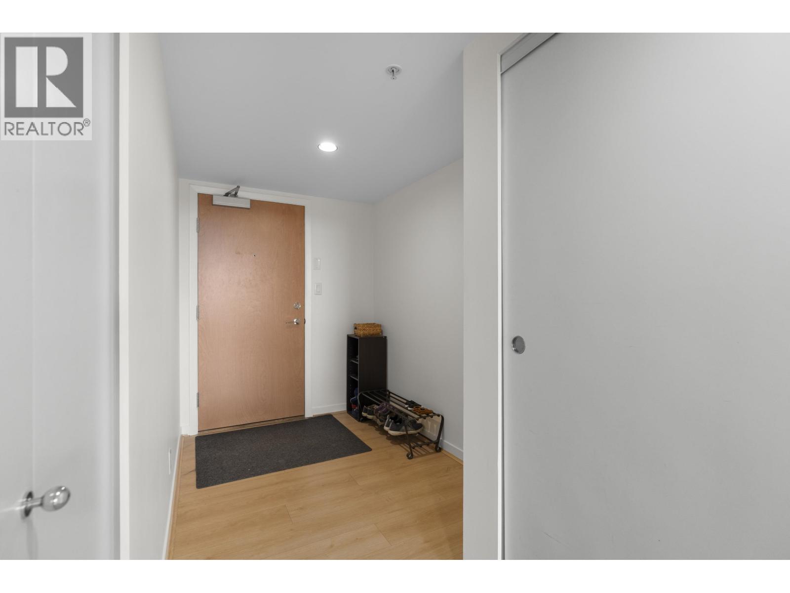 709 2770 Sophia Street Property Photo 23