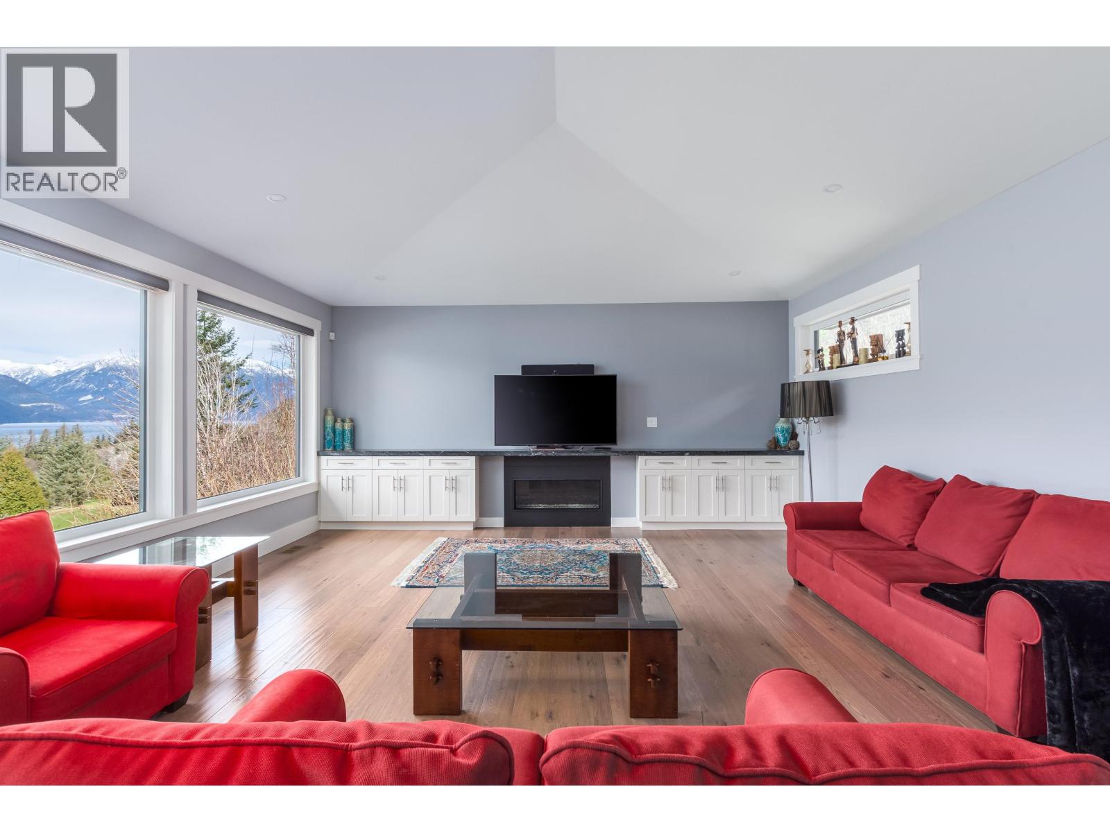 1 300 Furry Creek Drive Property Photo 15