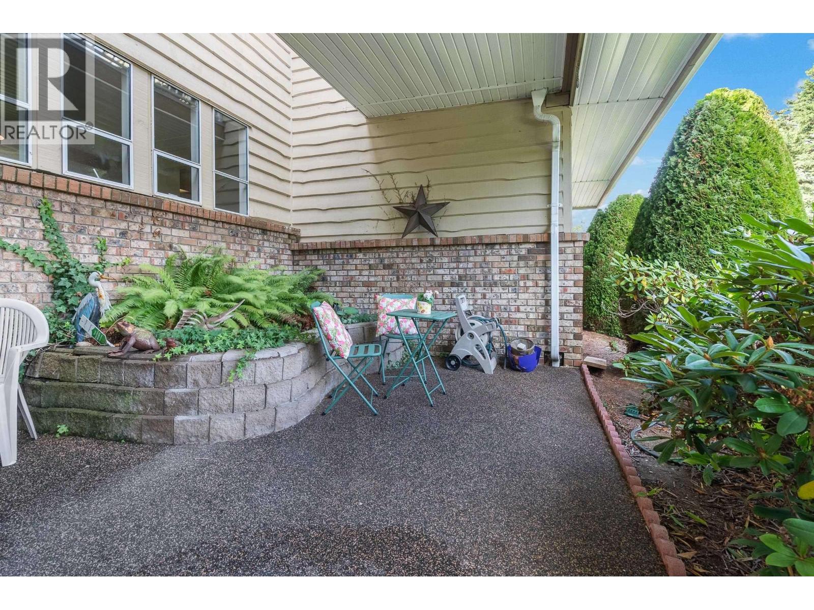 83 Woodland Drive Property Photo 3