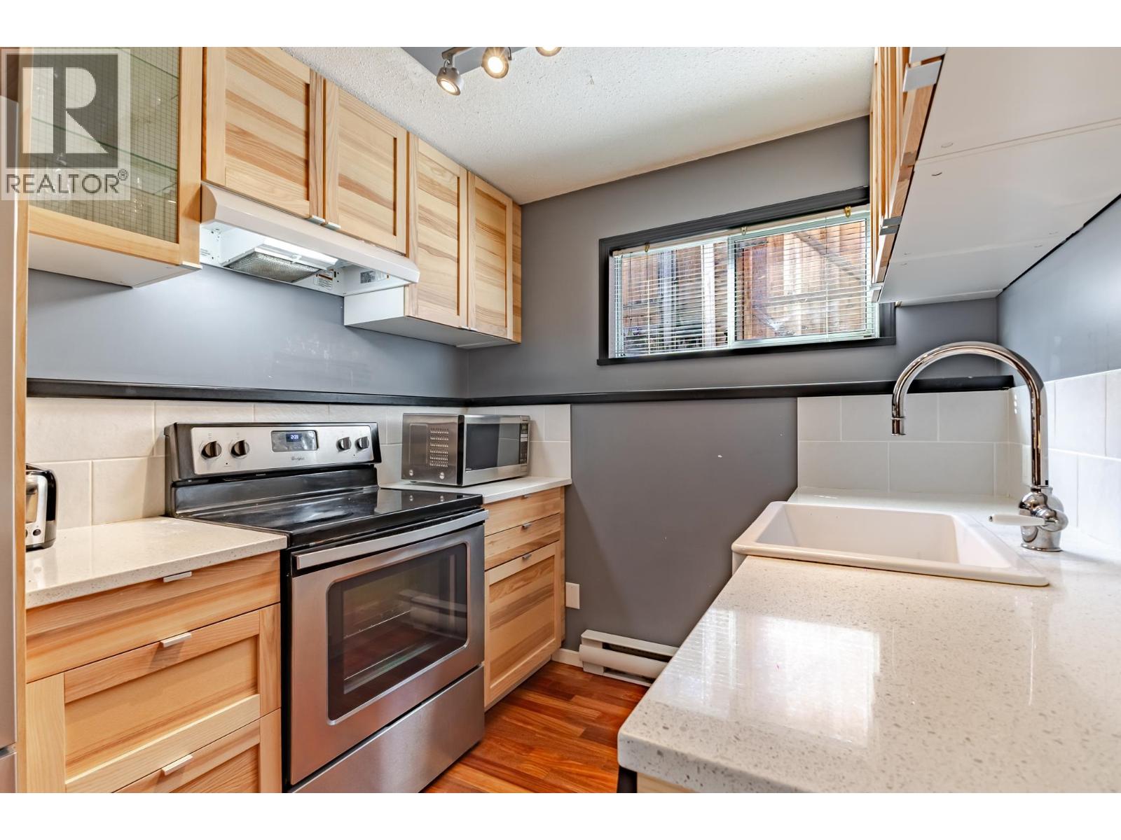 2934 Heckbert Place Property Photo 22