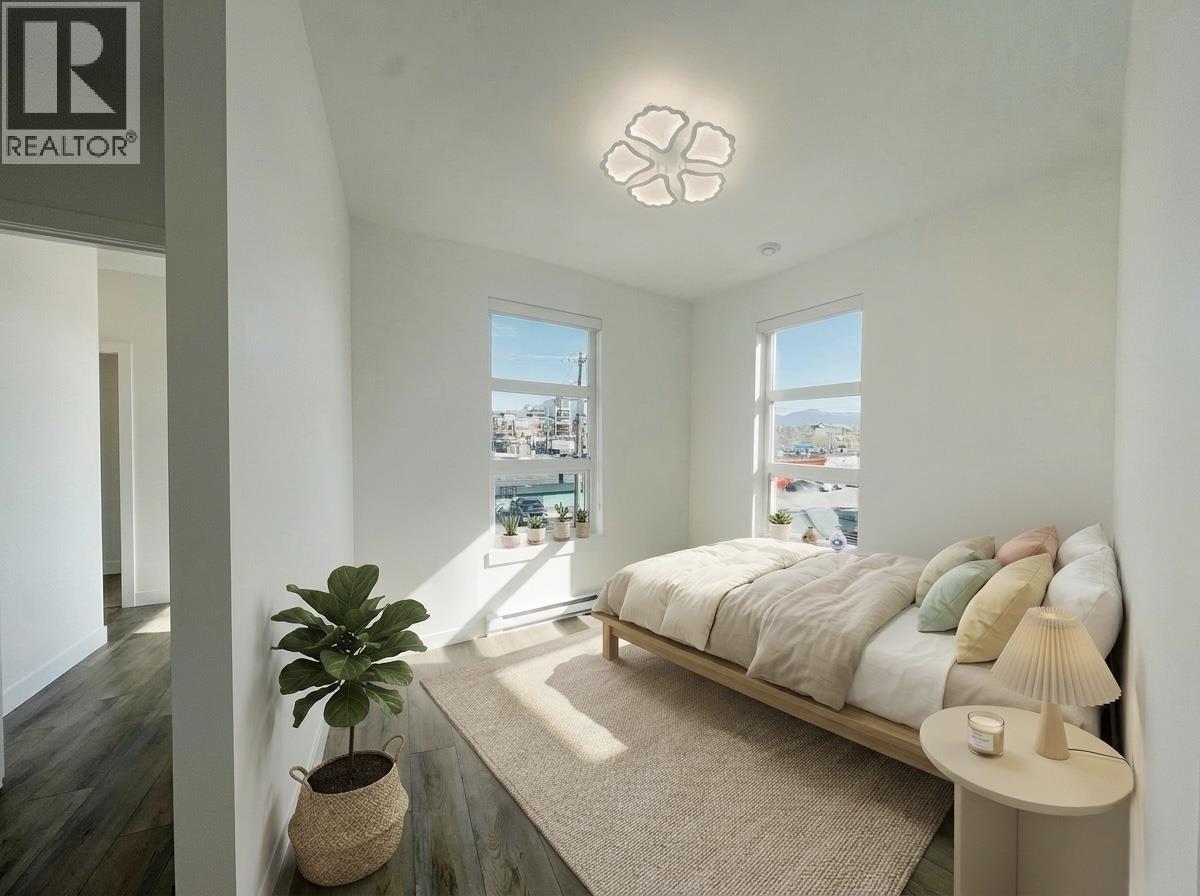 303 22577 Royal Crescent Property Photo 6
