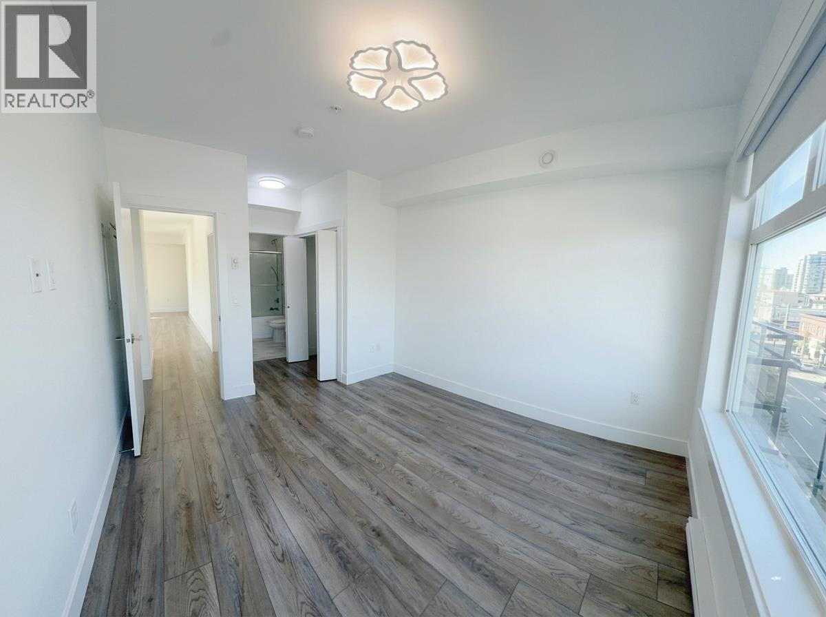 303 22577 Royal Crescent Property Photo 14