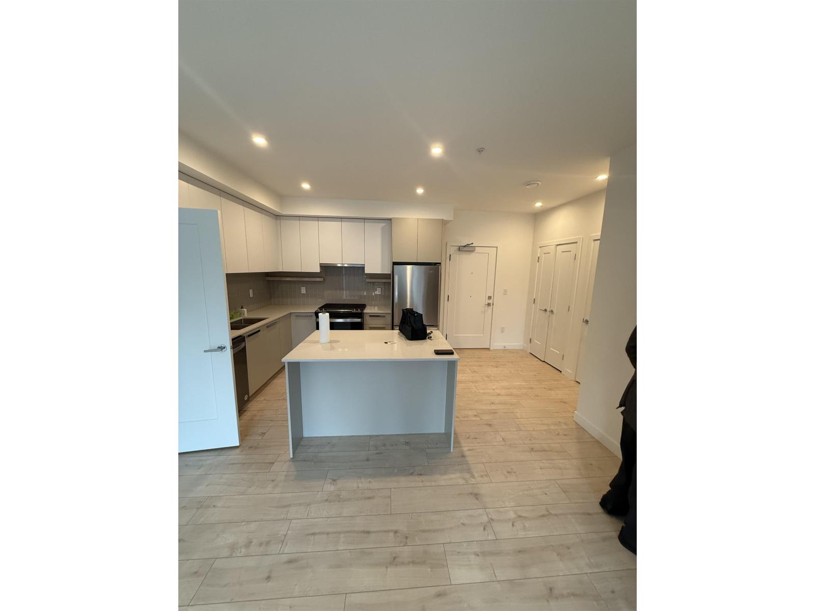 306 13788 76 AVENUE