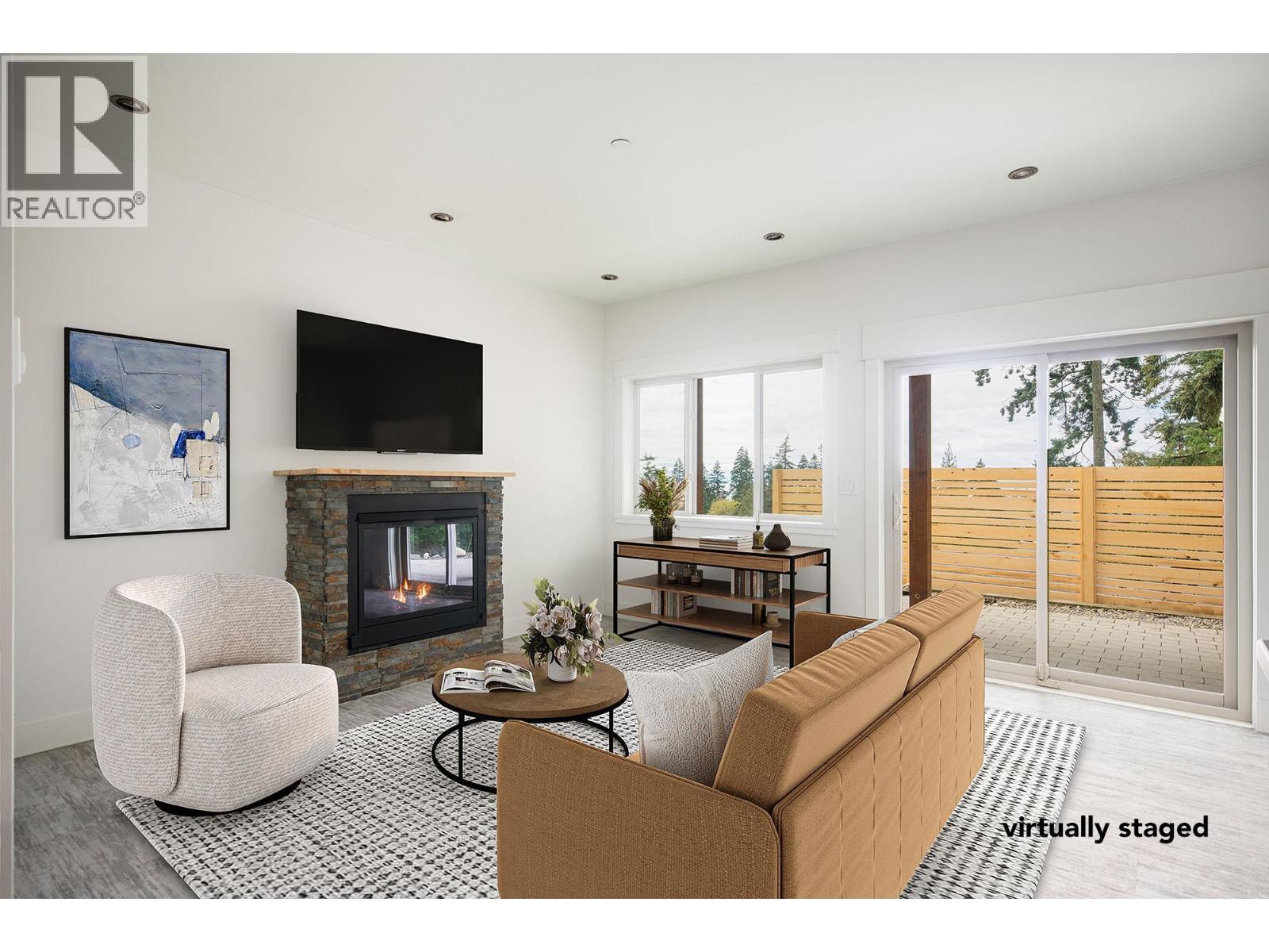 879 Seymour Bay Drive Property Photo 11