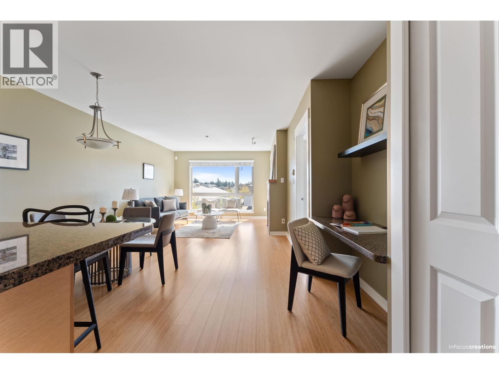 209 1315 56 Street Property Photo 2