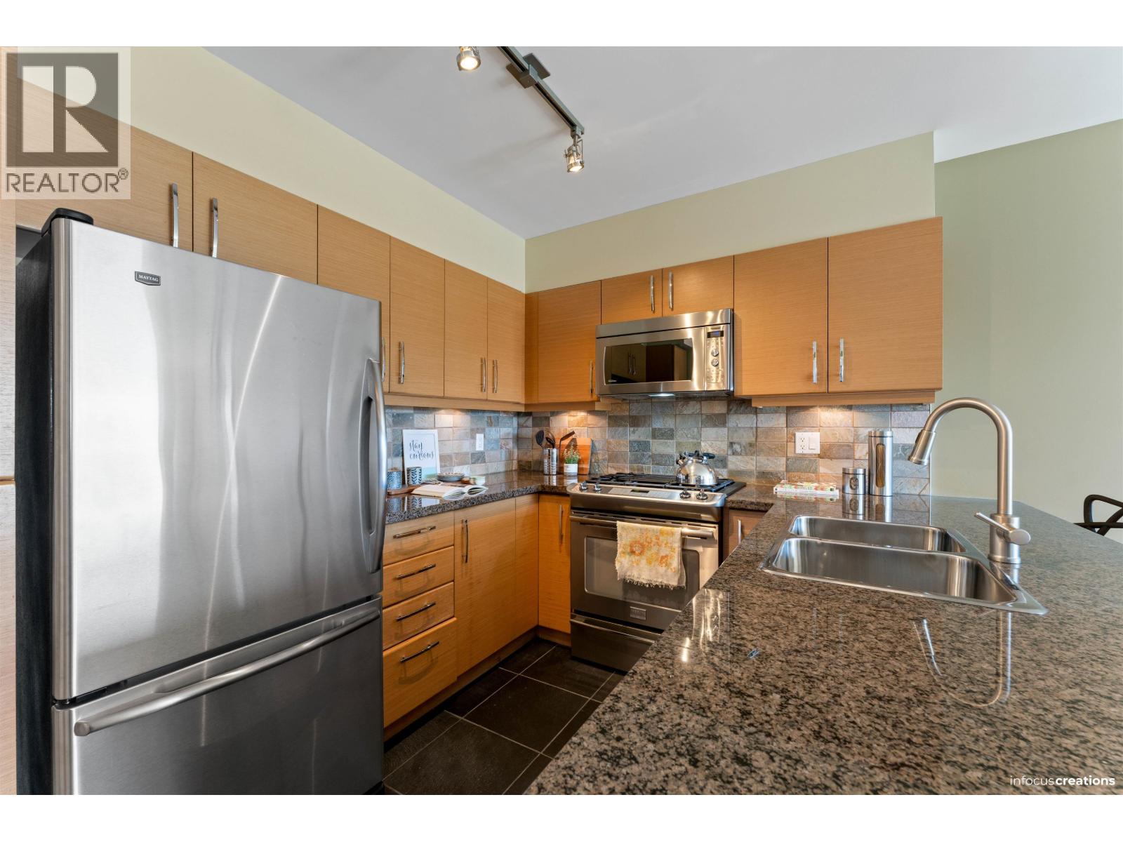 209 1315 56 Street Property Photo 6