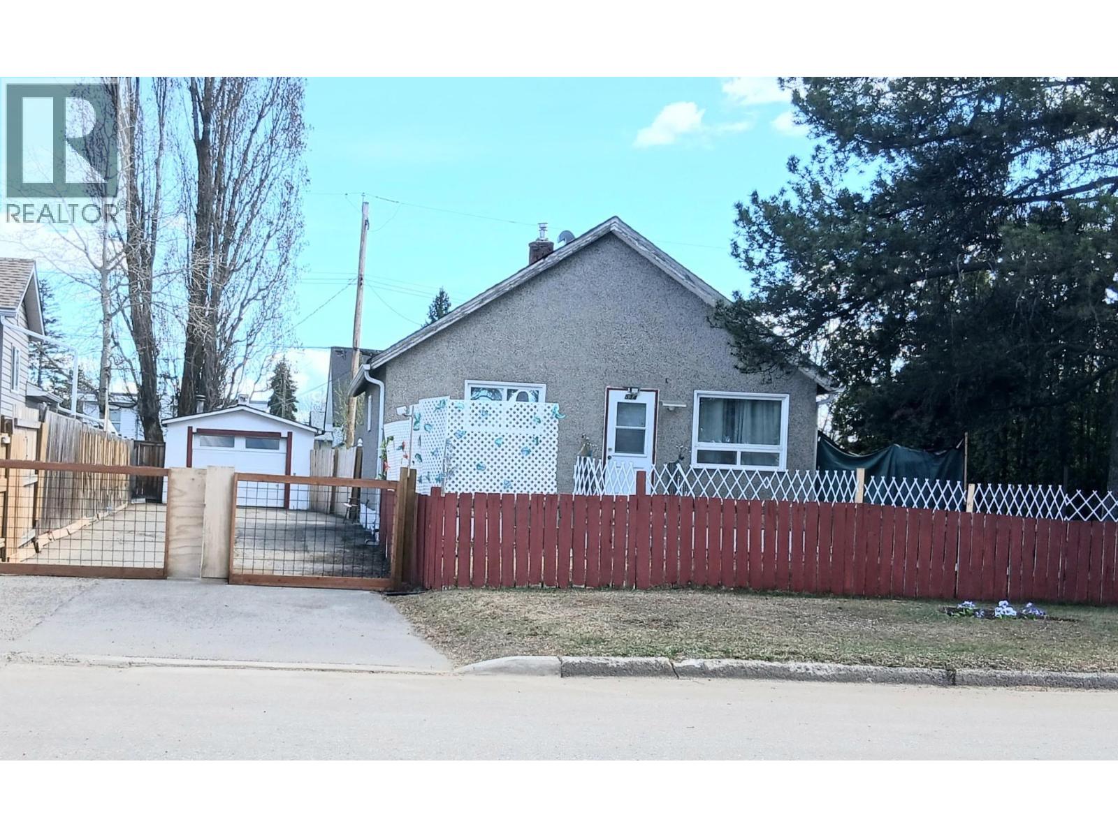 534 Irwin Street Property Photo 1