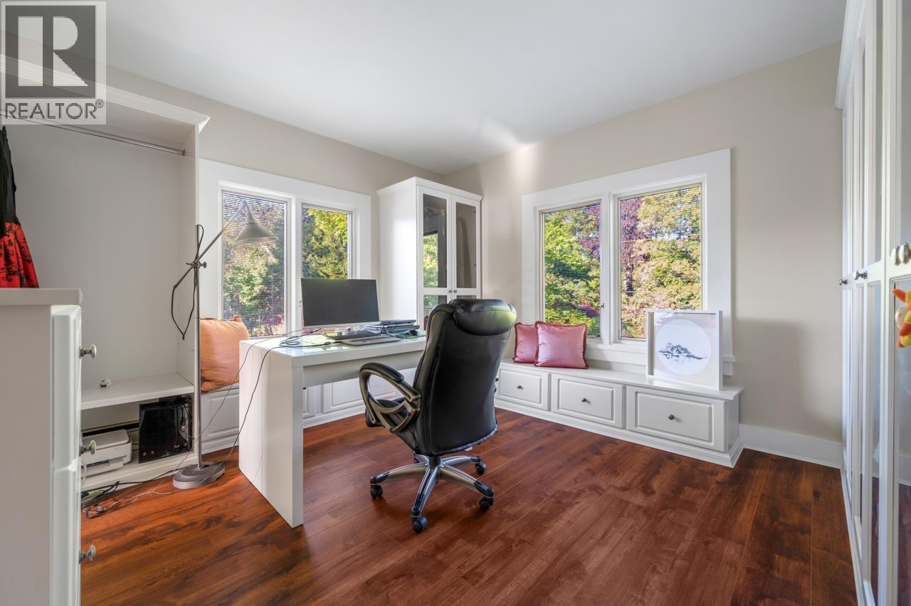 3690 Cartier Street Property Photo 13