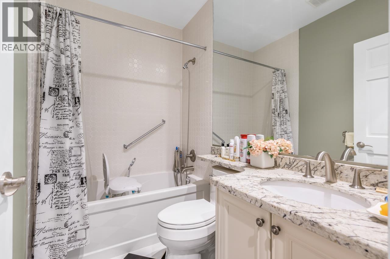 3690 Cartier Street Property Photo 18