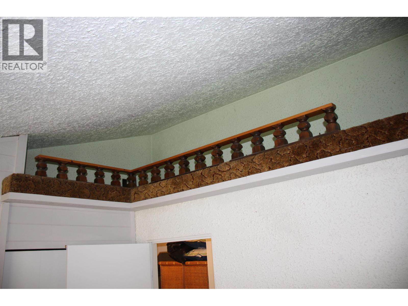 5035 Hansen Court Property Photo 10