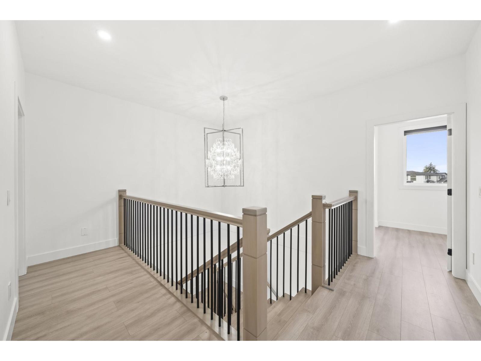 2540 Terminal Court Property Photo 14