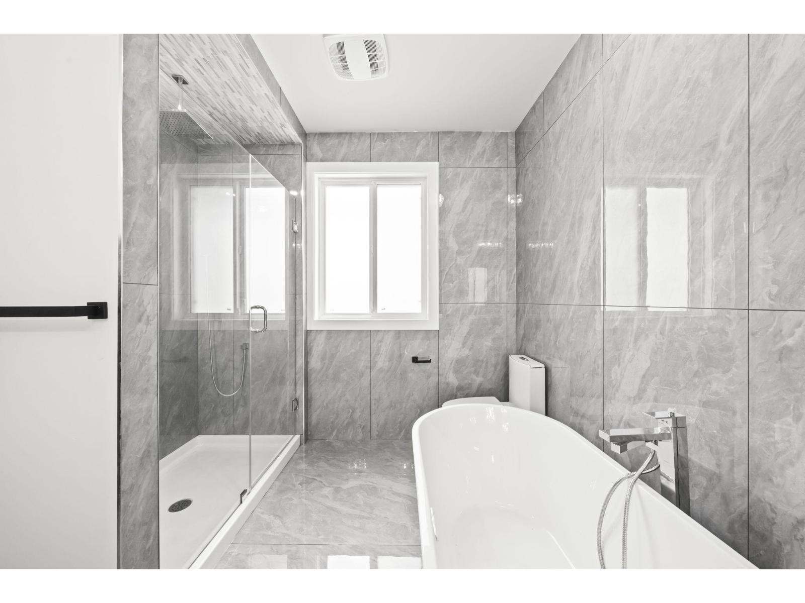 2540 Terminal Court Property Photo 22
