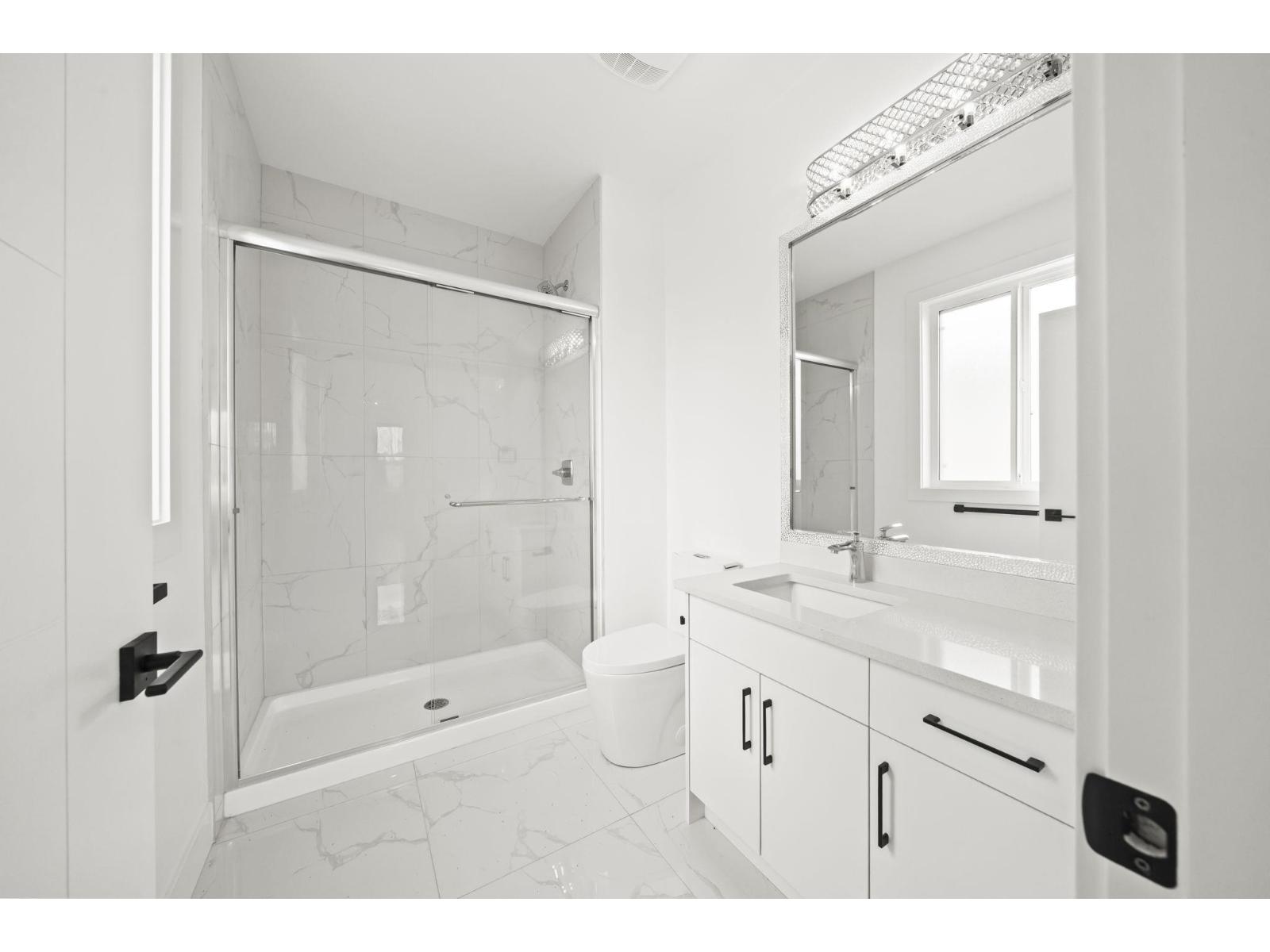 2540 Terminal Court Property Photo 25