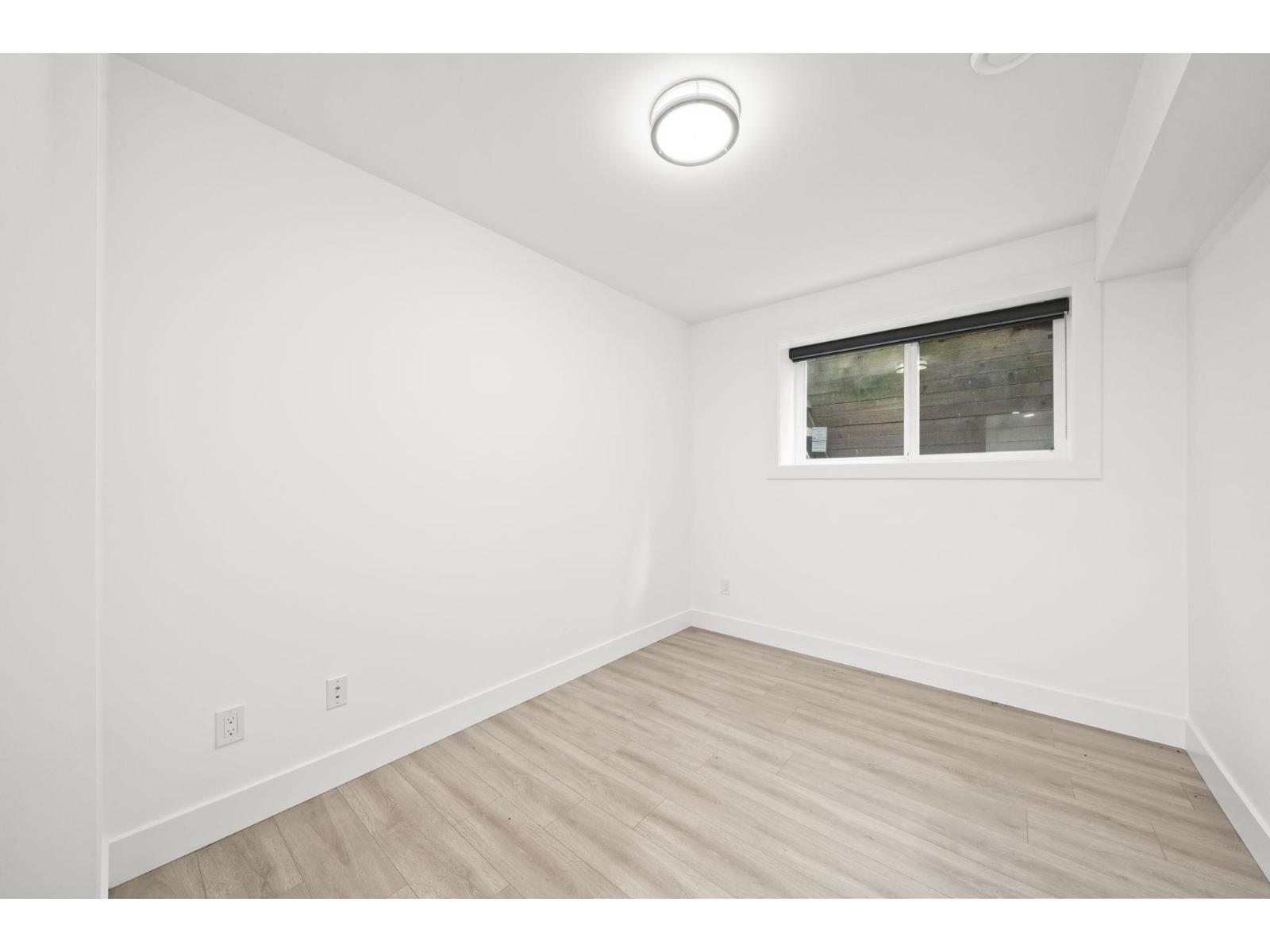 2540 Terminal Court Property Photo 33
