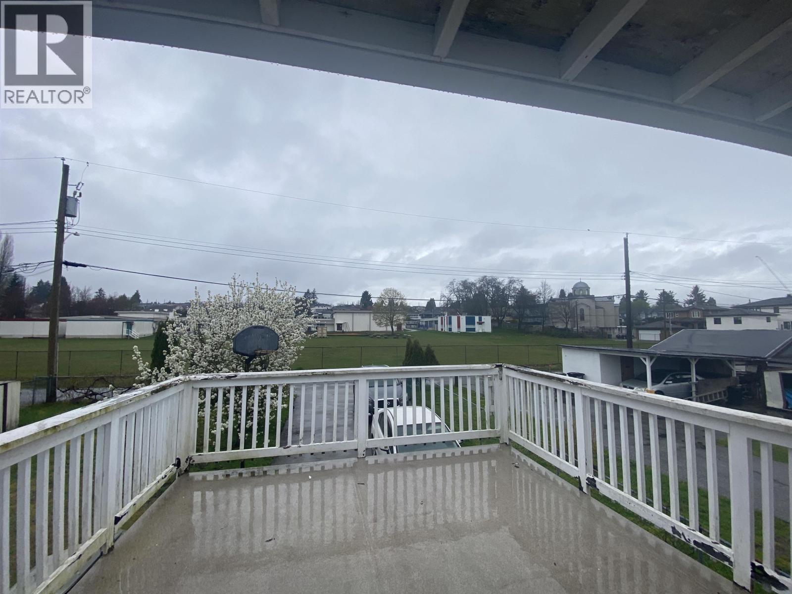 7635 10th Avenue Property Photo 13