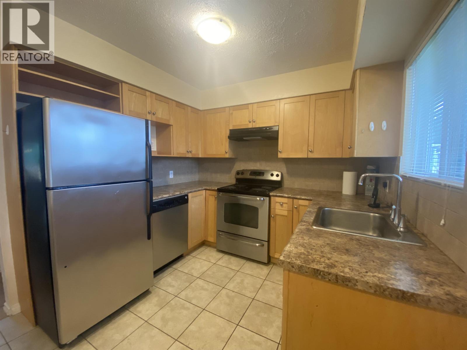 7635 10th Avenue Property Photo 16