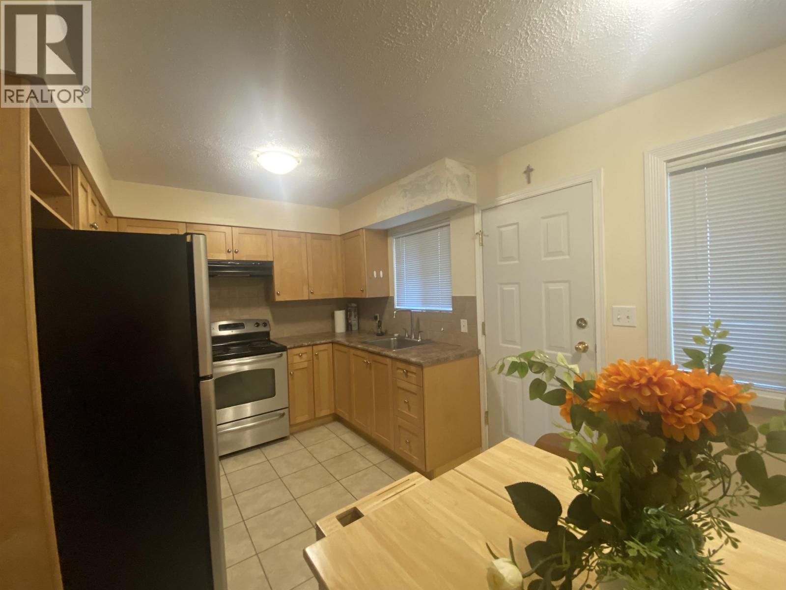 7635 10th Avenue Property Photo 18