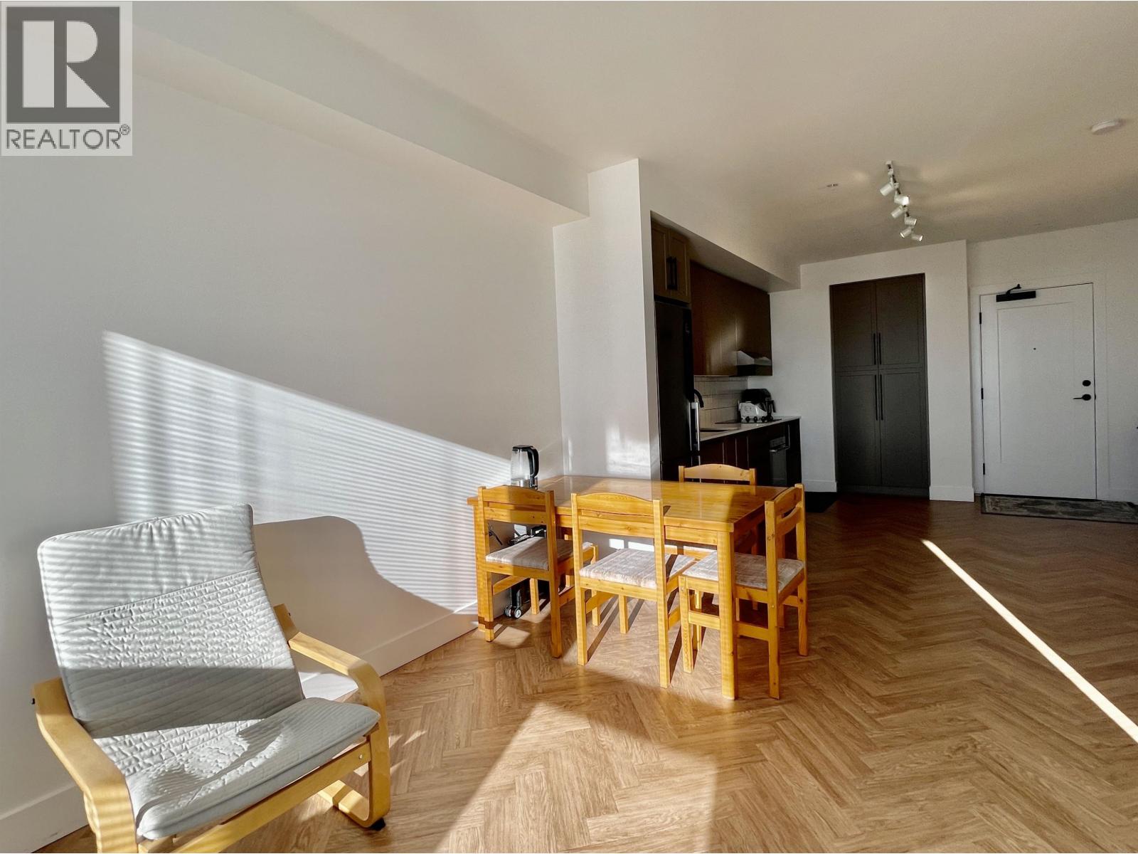 309 9228 Slopes Mews Property Photo 5