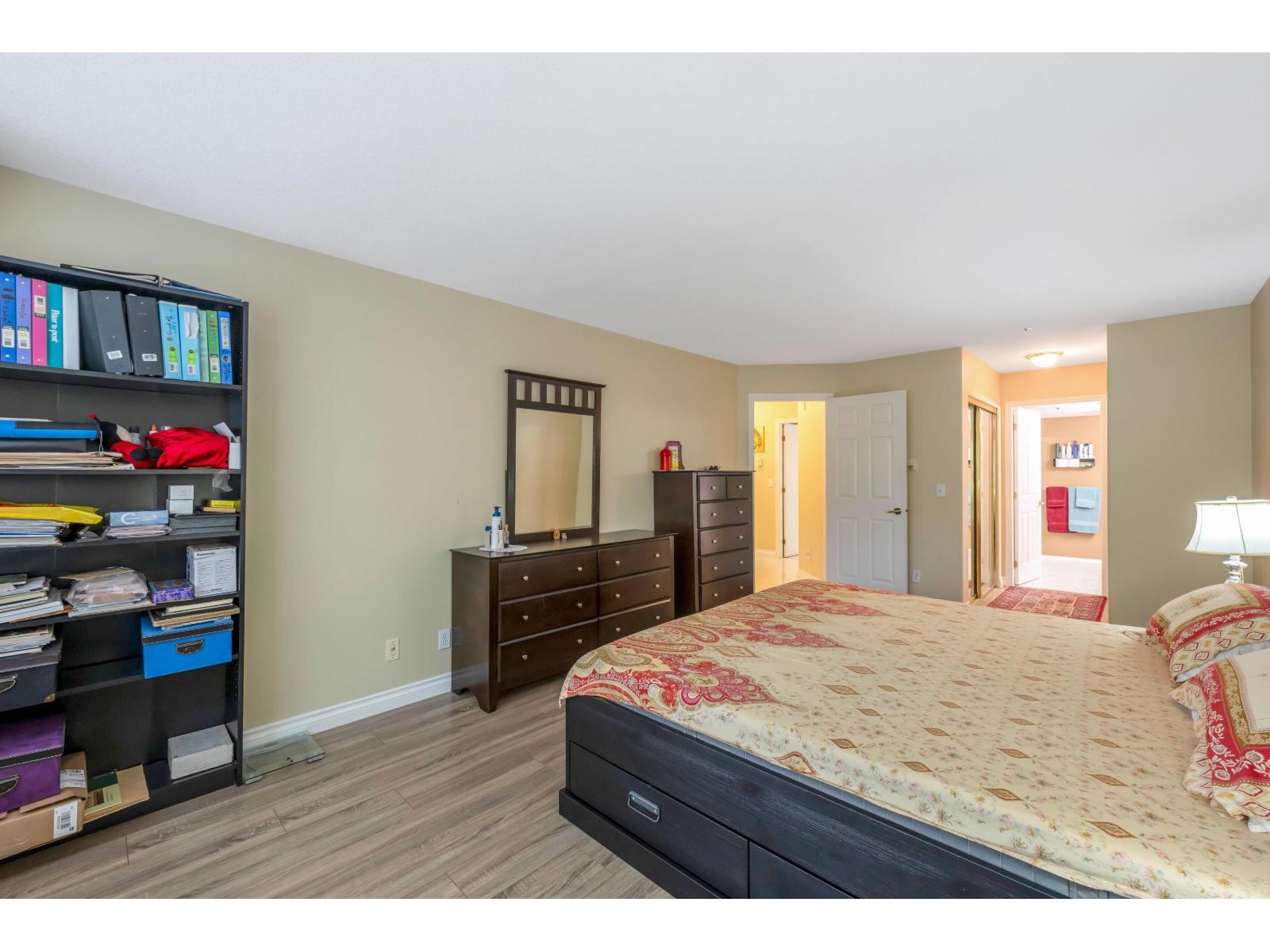 303 13870 70 Avenue Property Photo 16