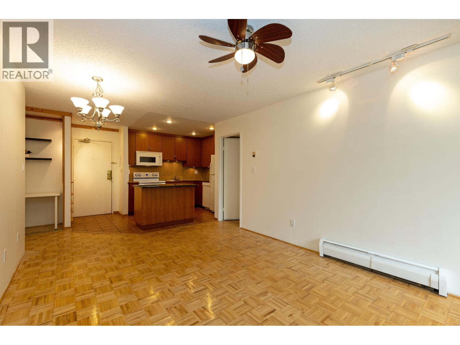 213 1209 Howie Avenue Property Photo 18