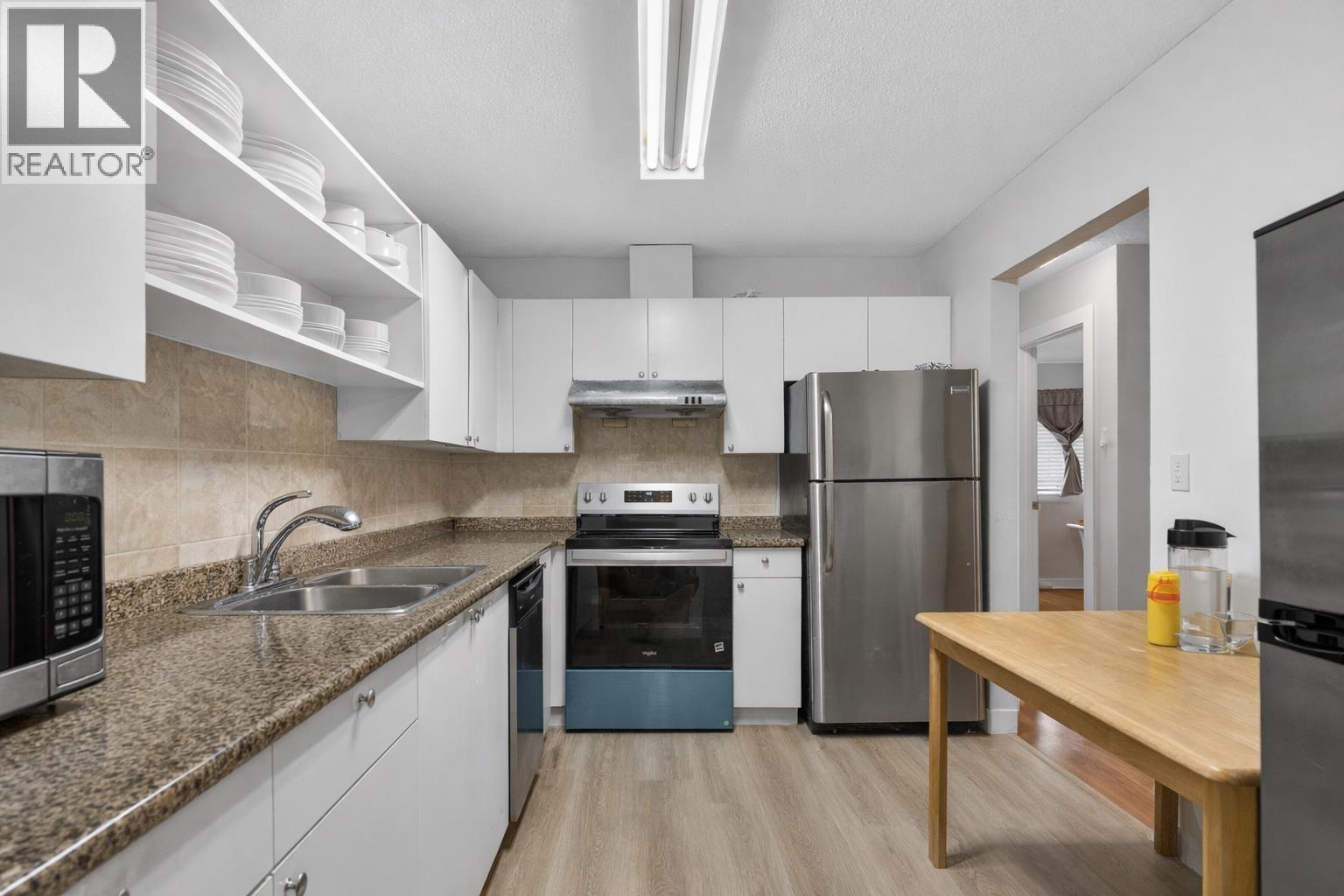 26 3111 Beckman Place Property Photo 15
