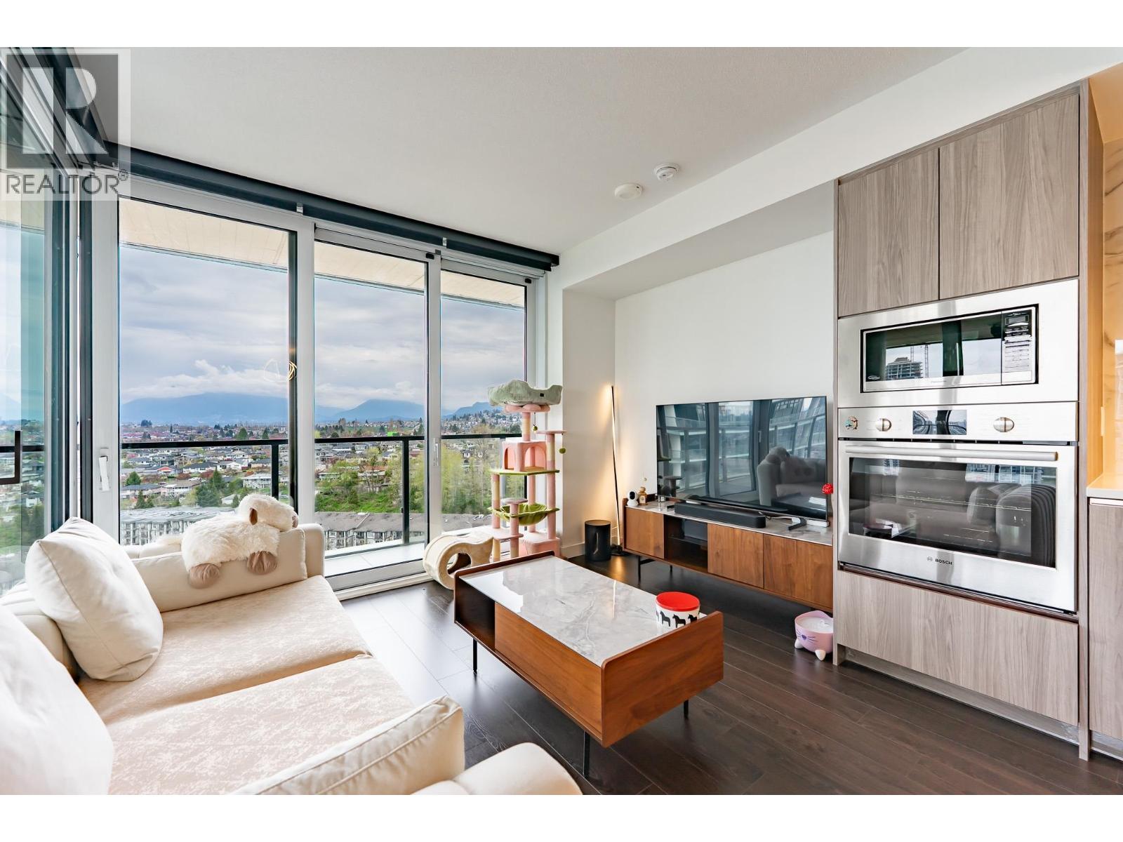 1904 4890 Lougheed Highway Property Photo 10