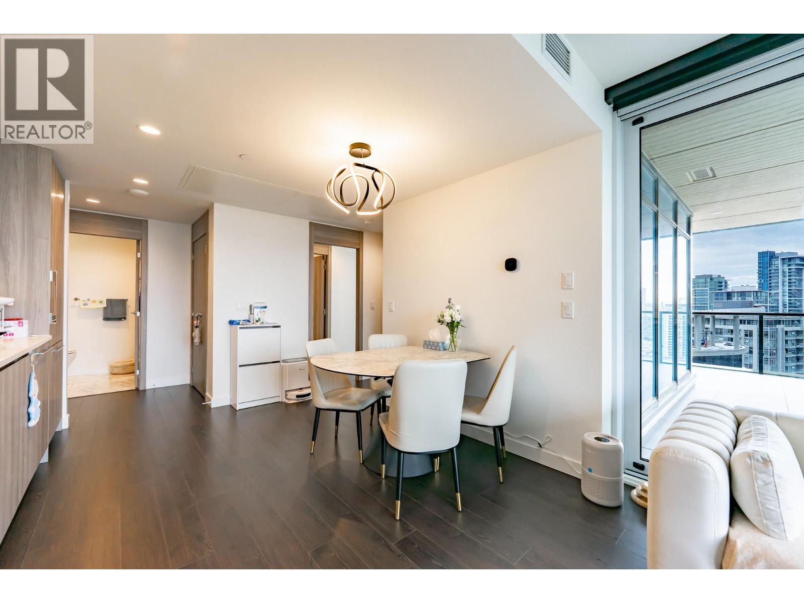1904 4890 Lougheed Highway Property Photo 14