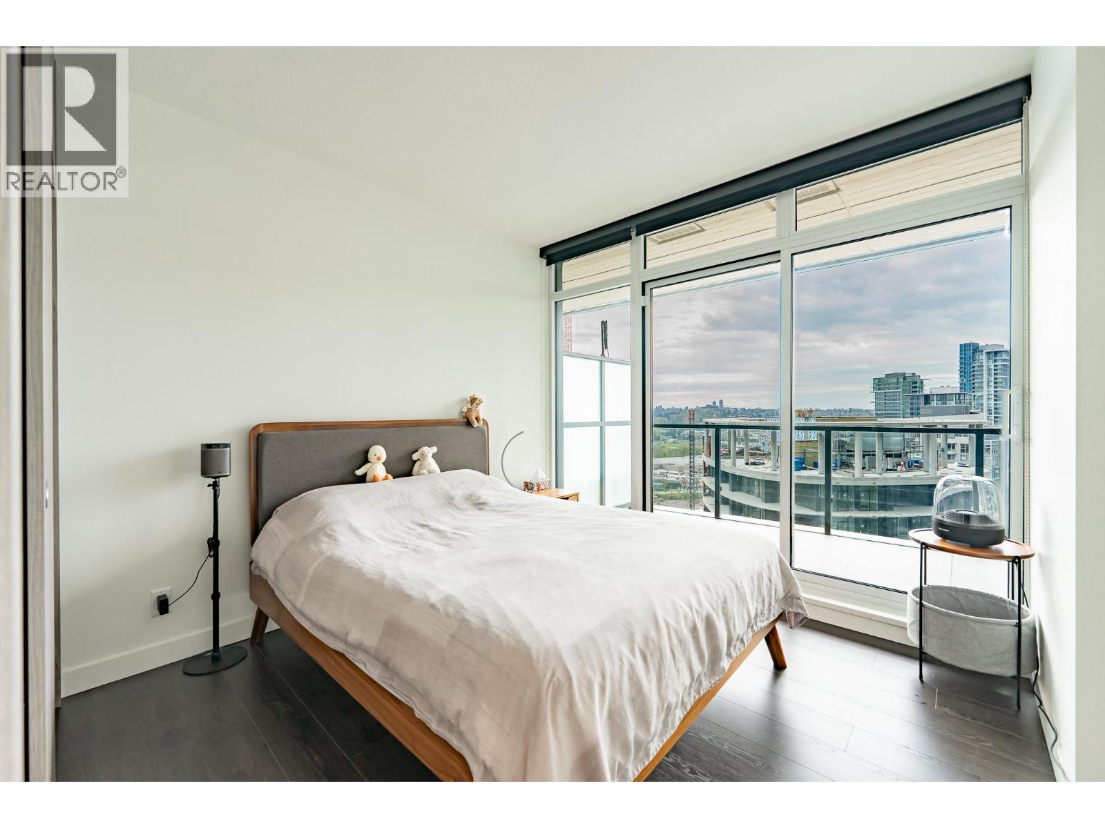 1904 4890 Lougheed Highway Property Photo 18