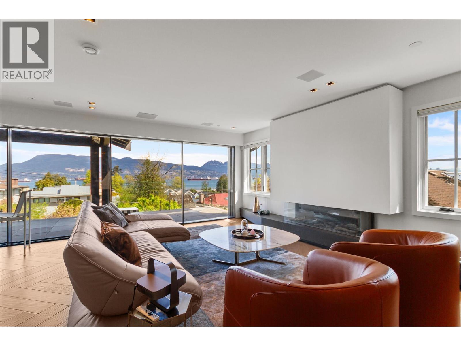 4546 Langara Avenue Property Photo 3