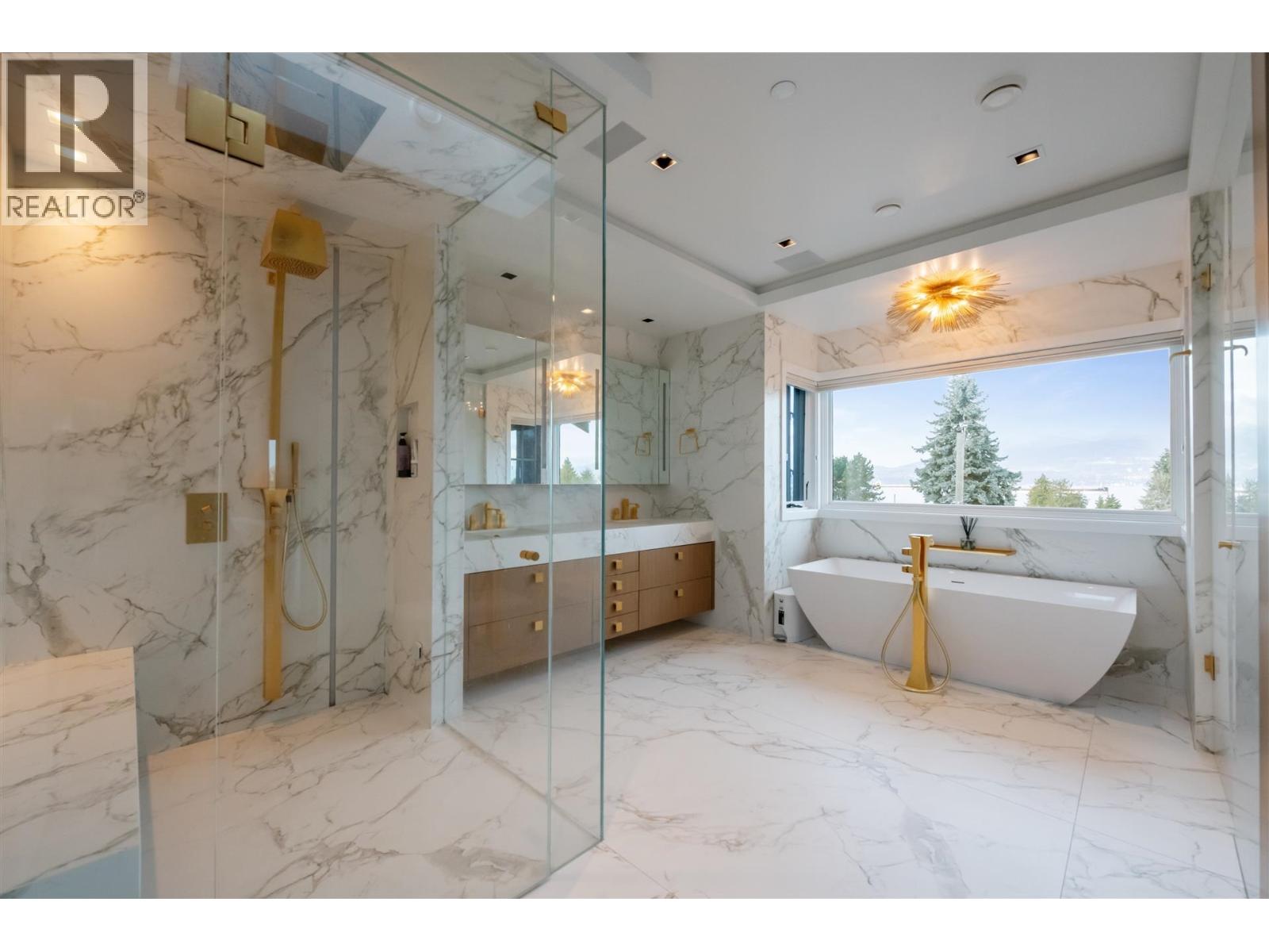 4546 Langara Avenue Property Photo 11
