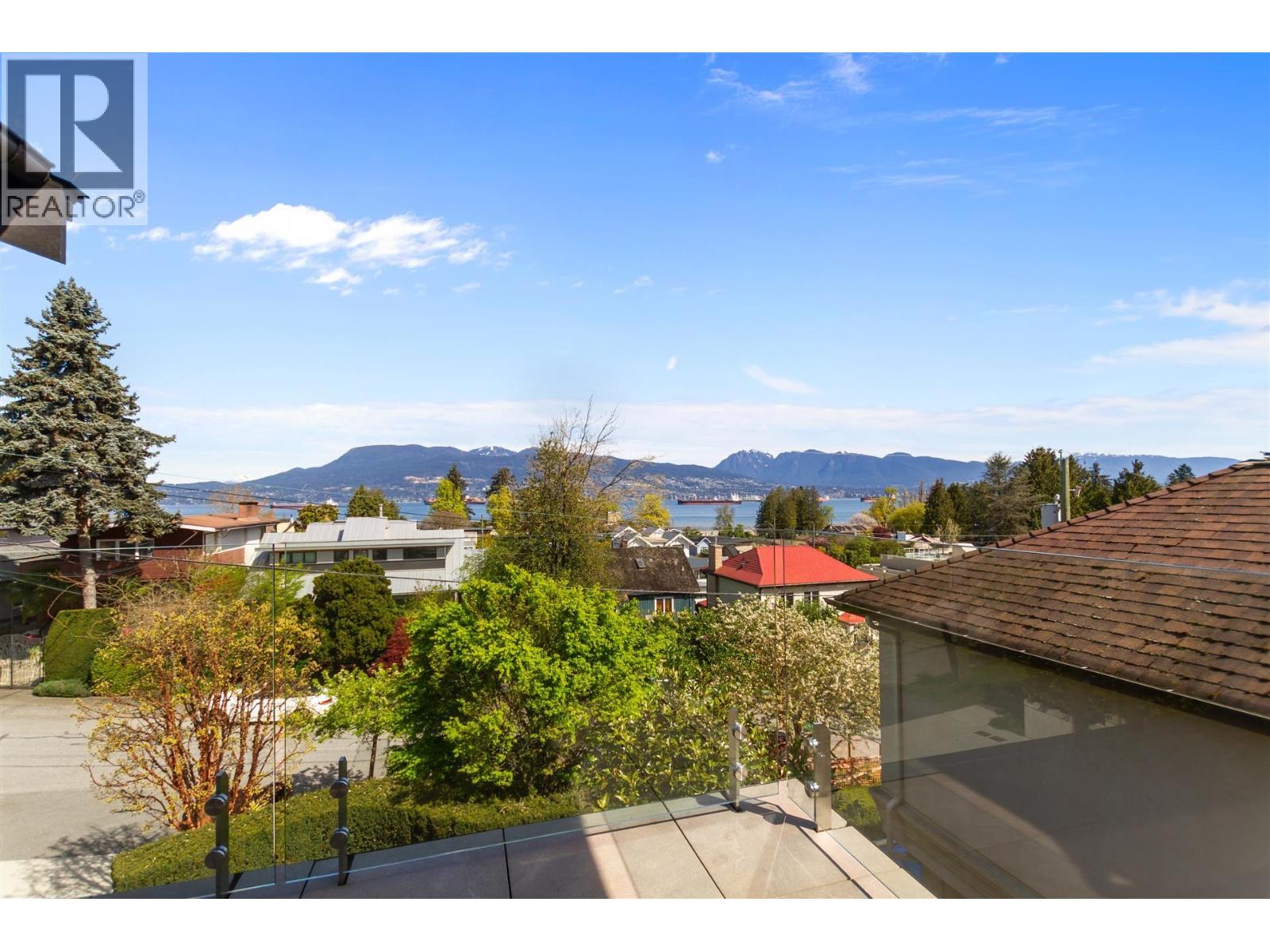 4546 Langara Avenue Property Photo 29