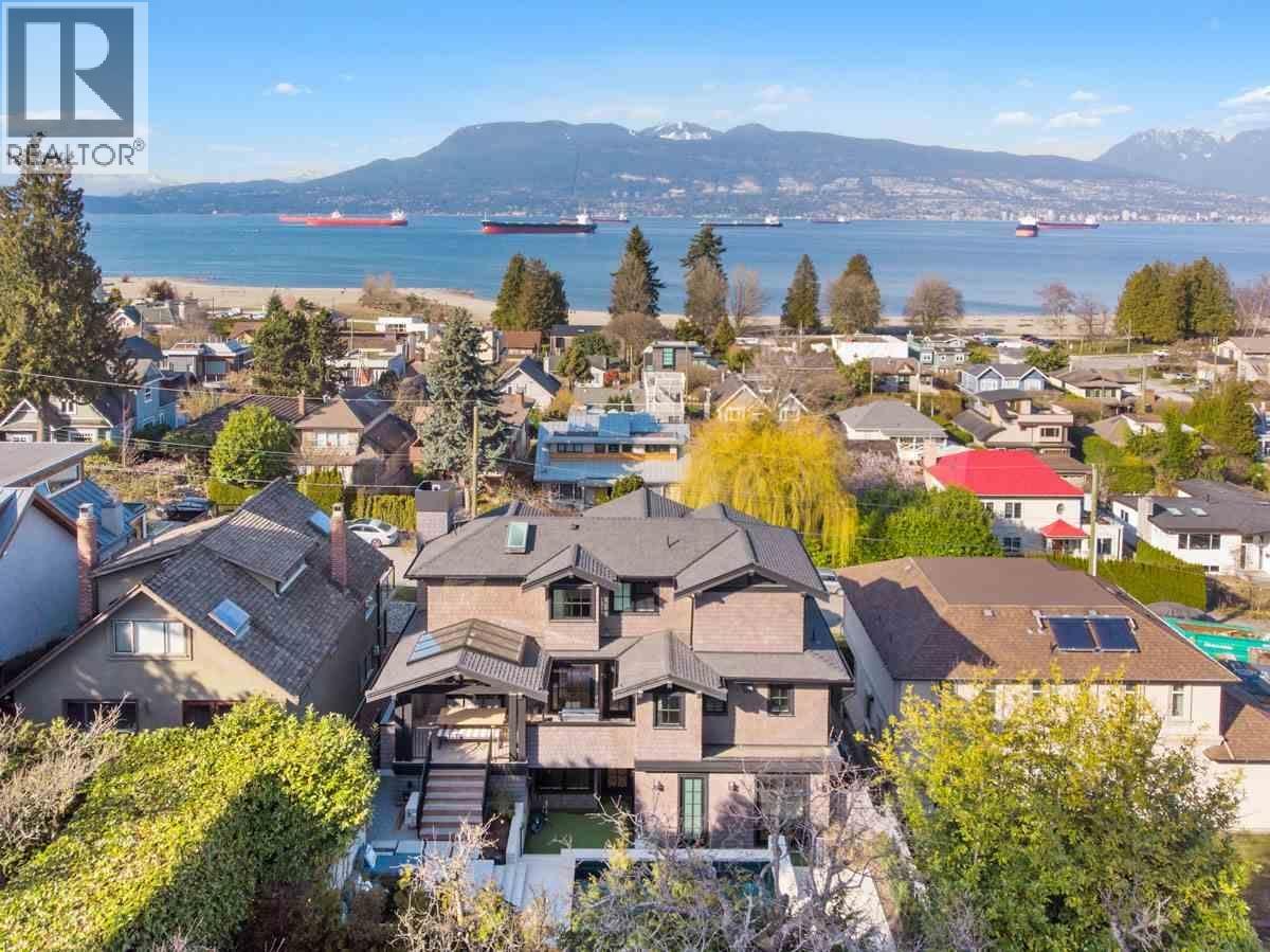 4546 Langara Avenue Property Photo 33