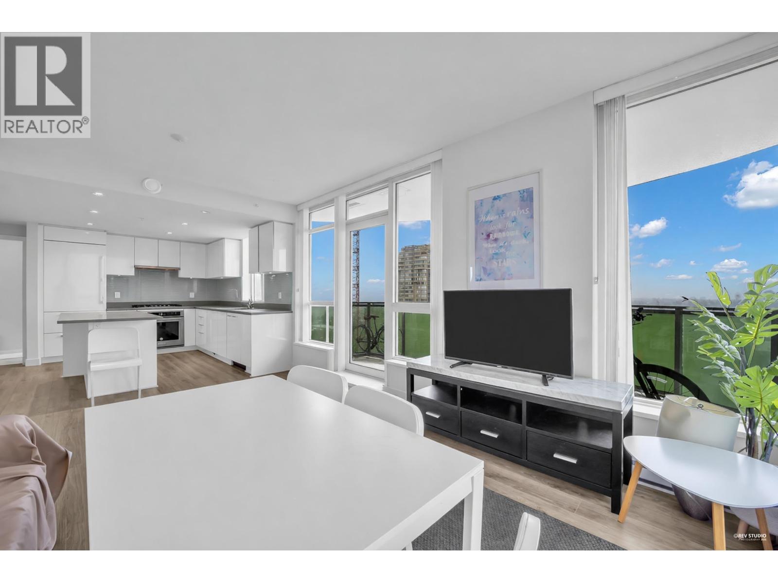 1607 6638 Dunblane Avenue Property Photo 14