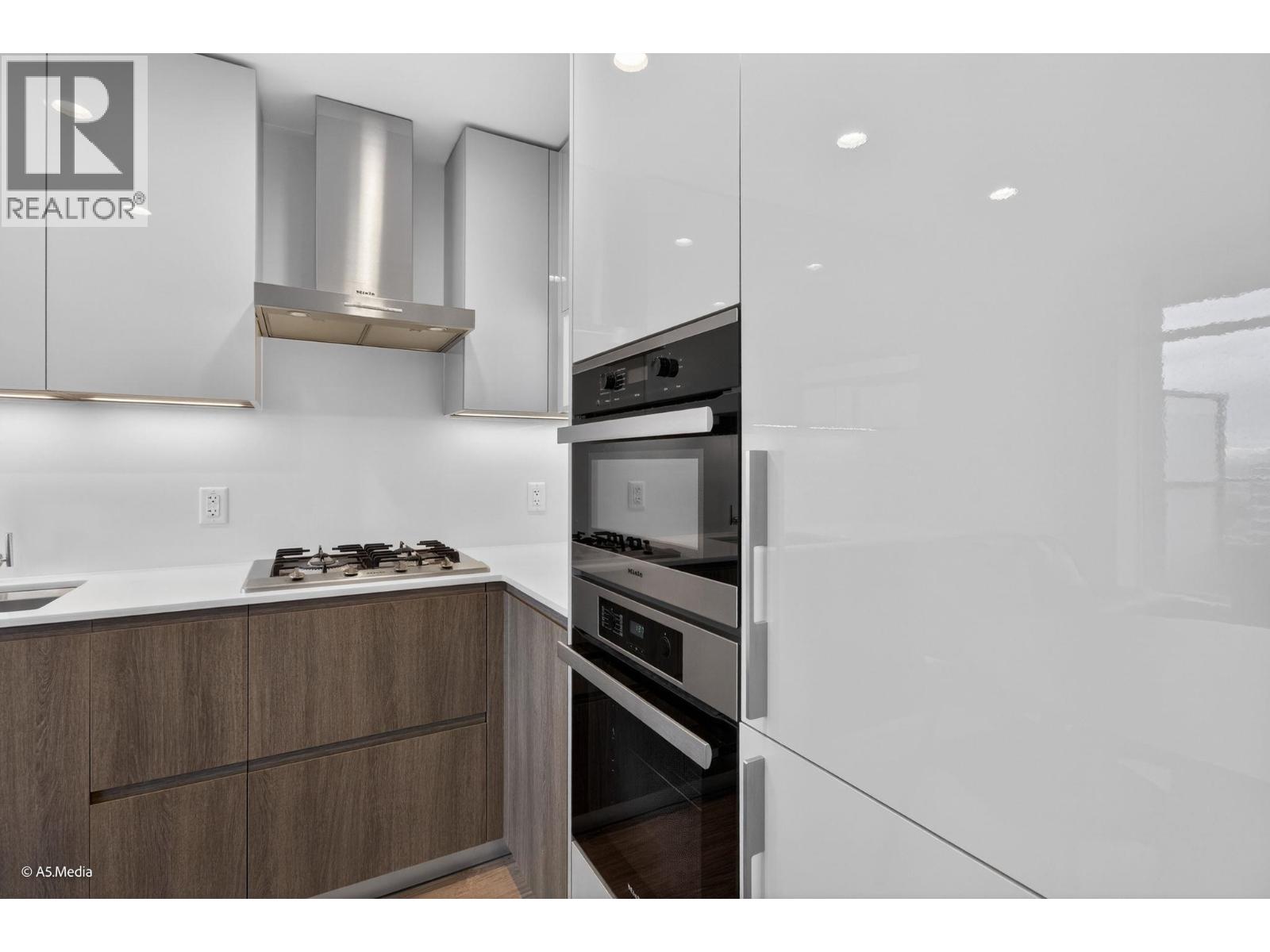 2603 6511 Sussex Avenue Property Photo 10
