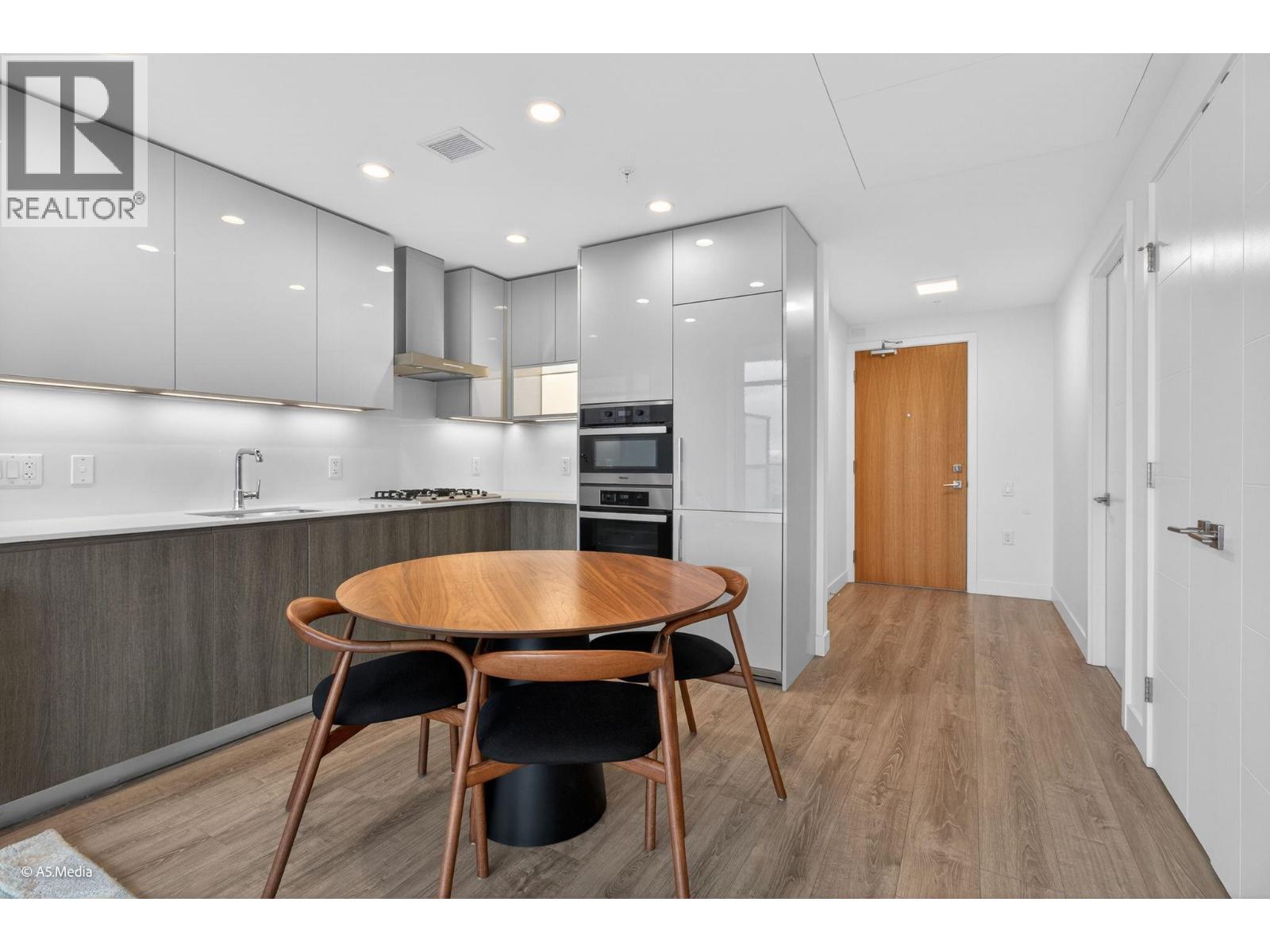 2603 6511 Sussex Avenue Property Photo 14