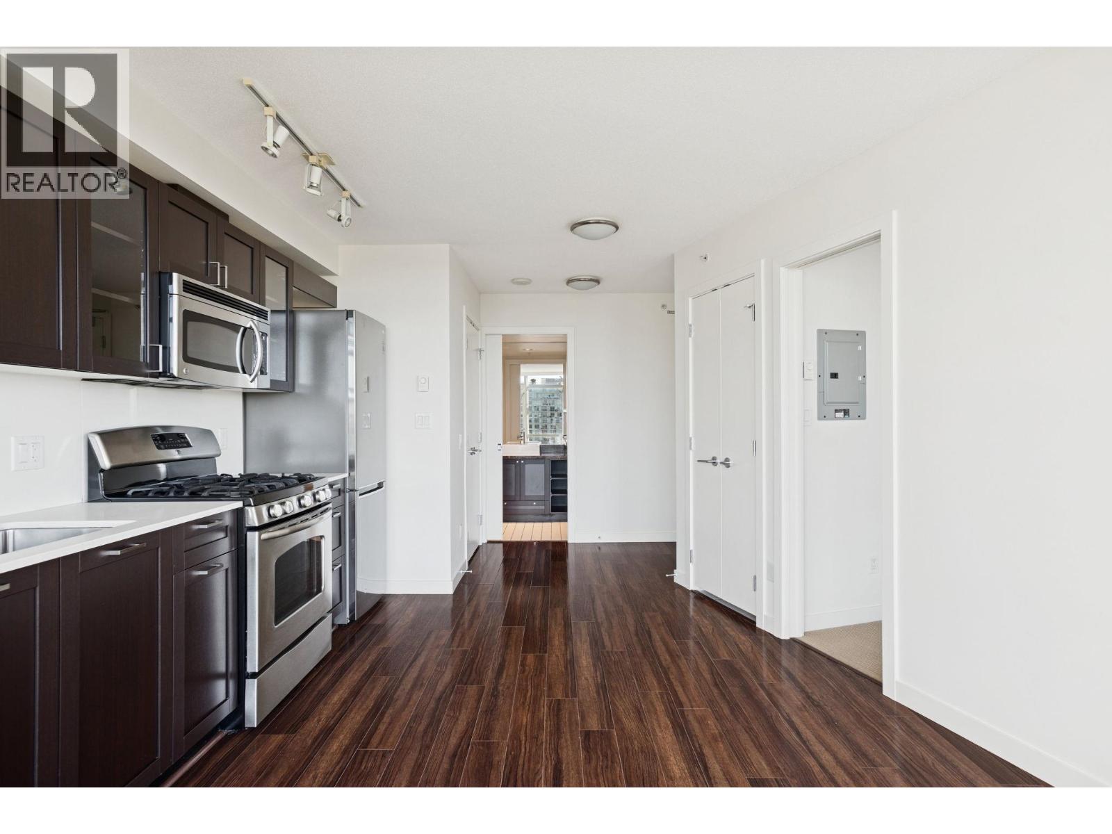 1010 4815 Eldorado Mews Property Photo 3