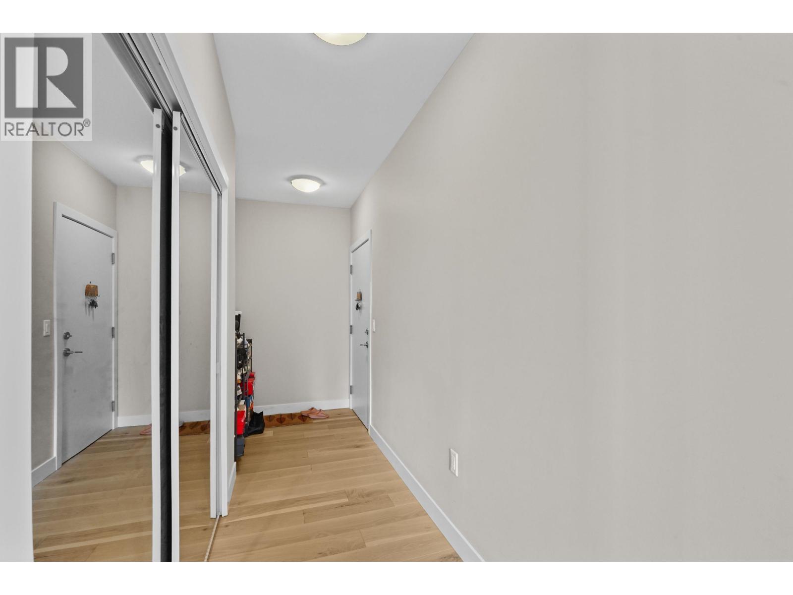 604 8761 University Crescent Property Photo 15